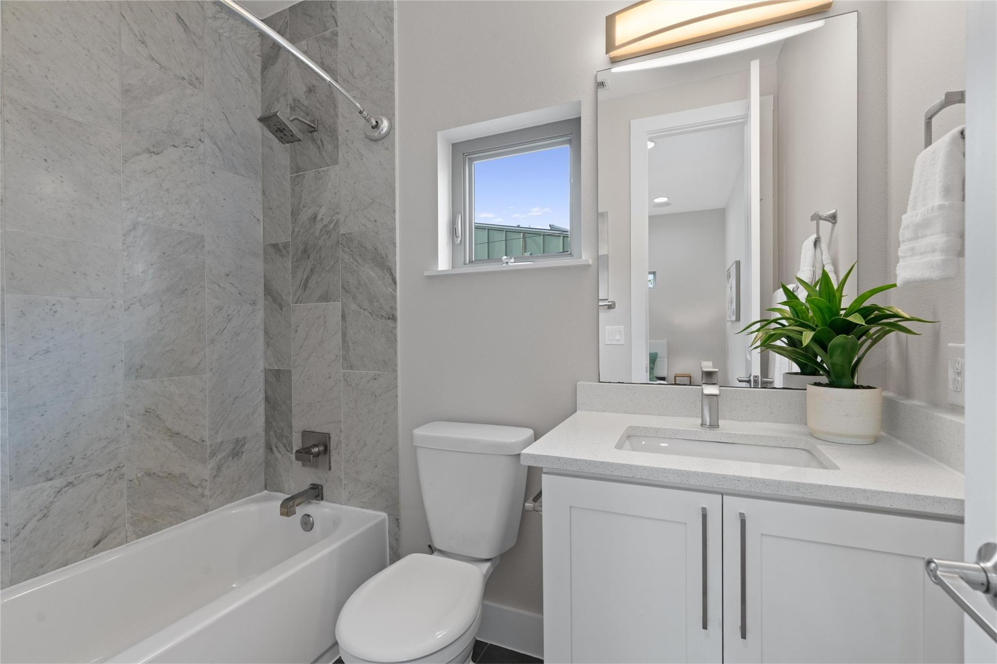 3010 E 18th 1/2 St # B, Austin, TX 78702