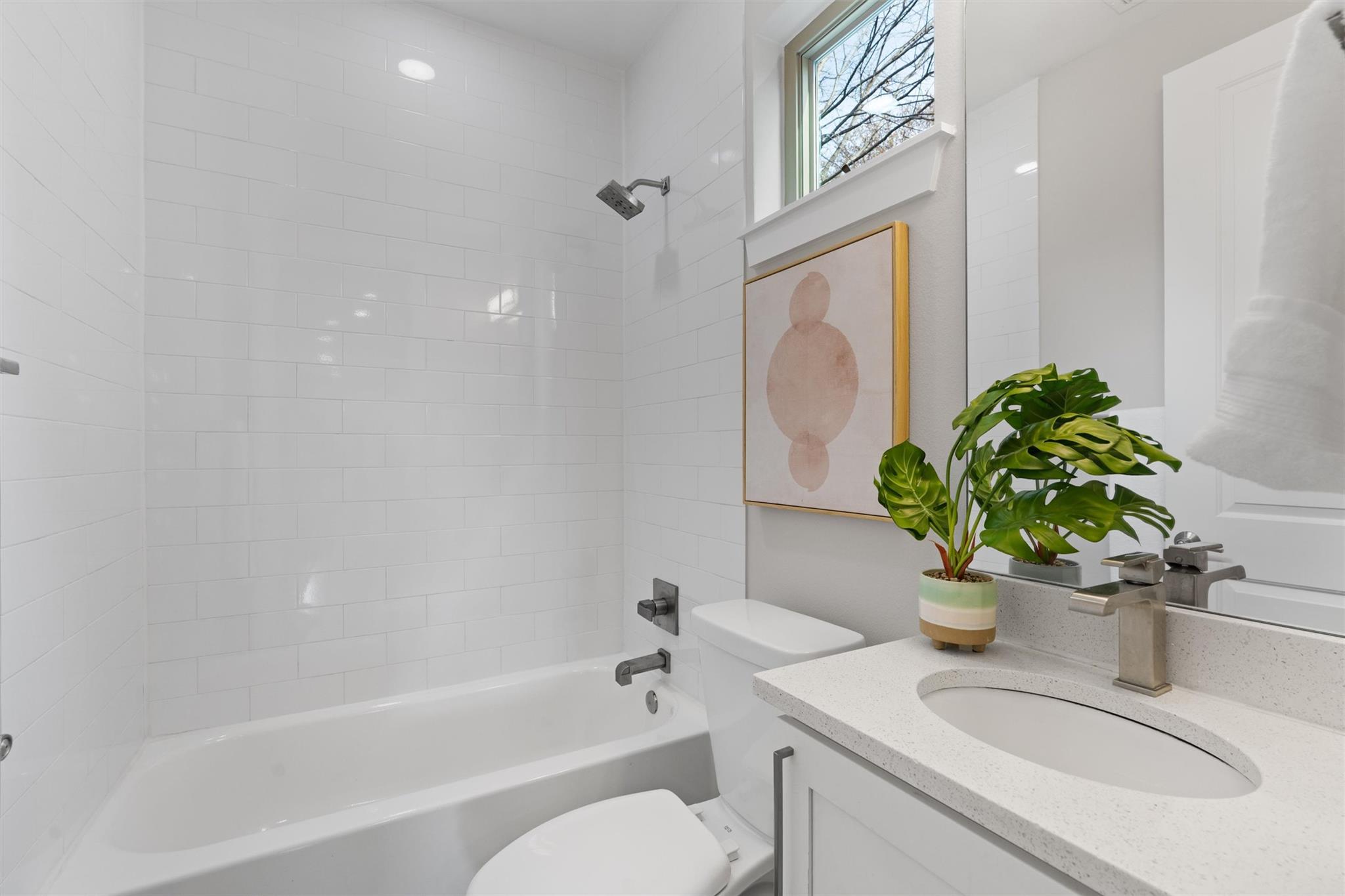 3010 E 18th 1/2 St # B, Austin, TX 78702