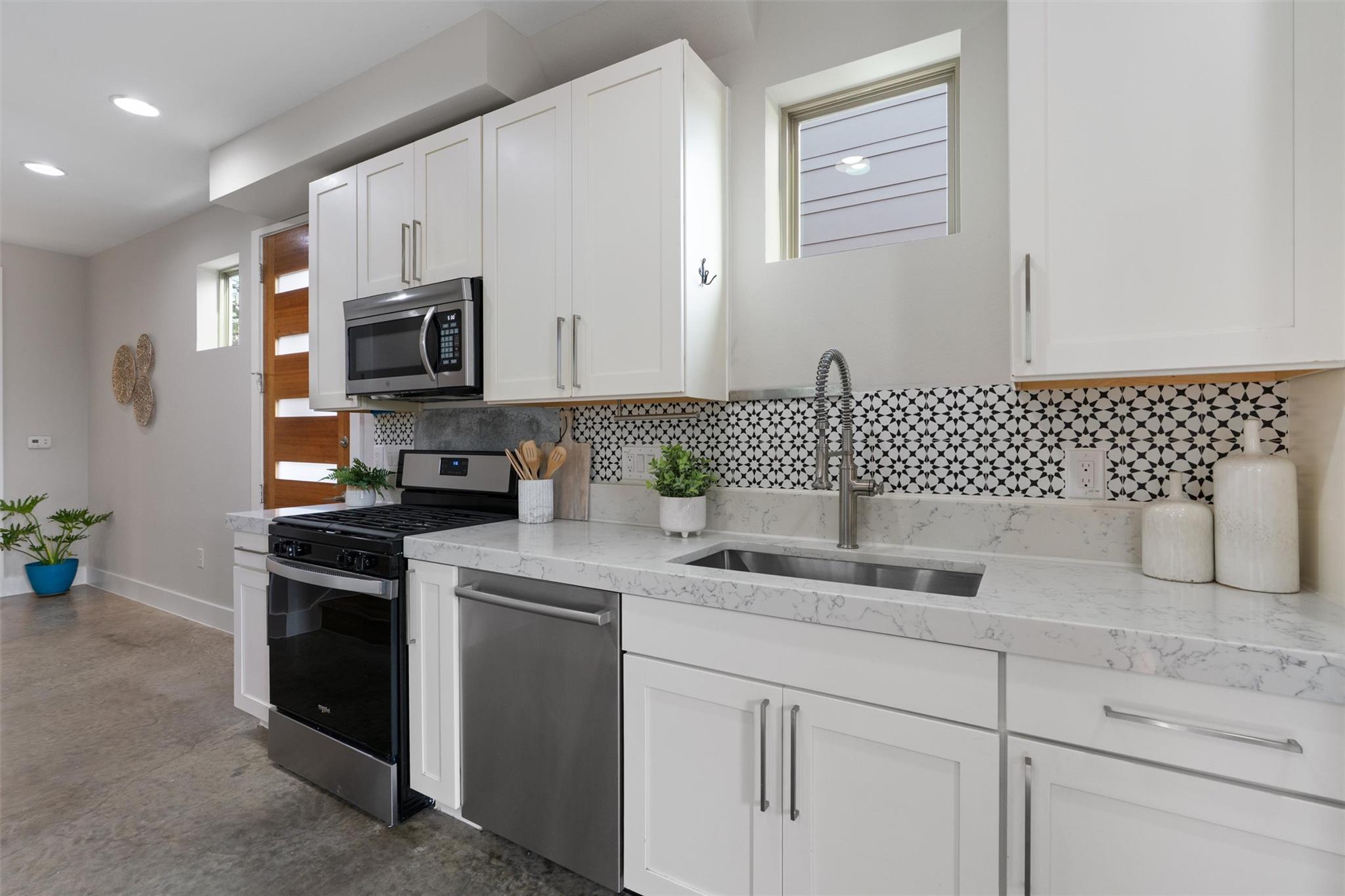 3010 E 18th 1/2 St # B, Austin, TX 78702