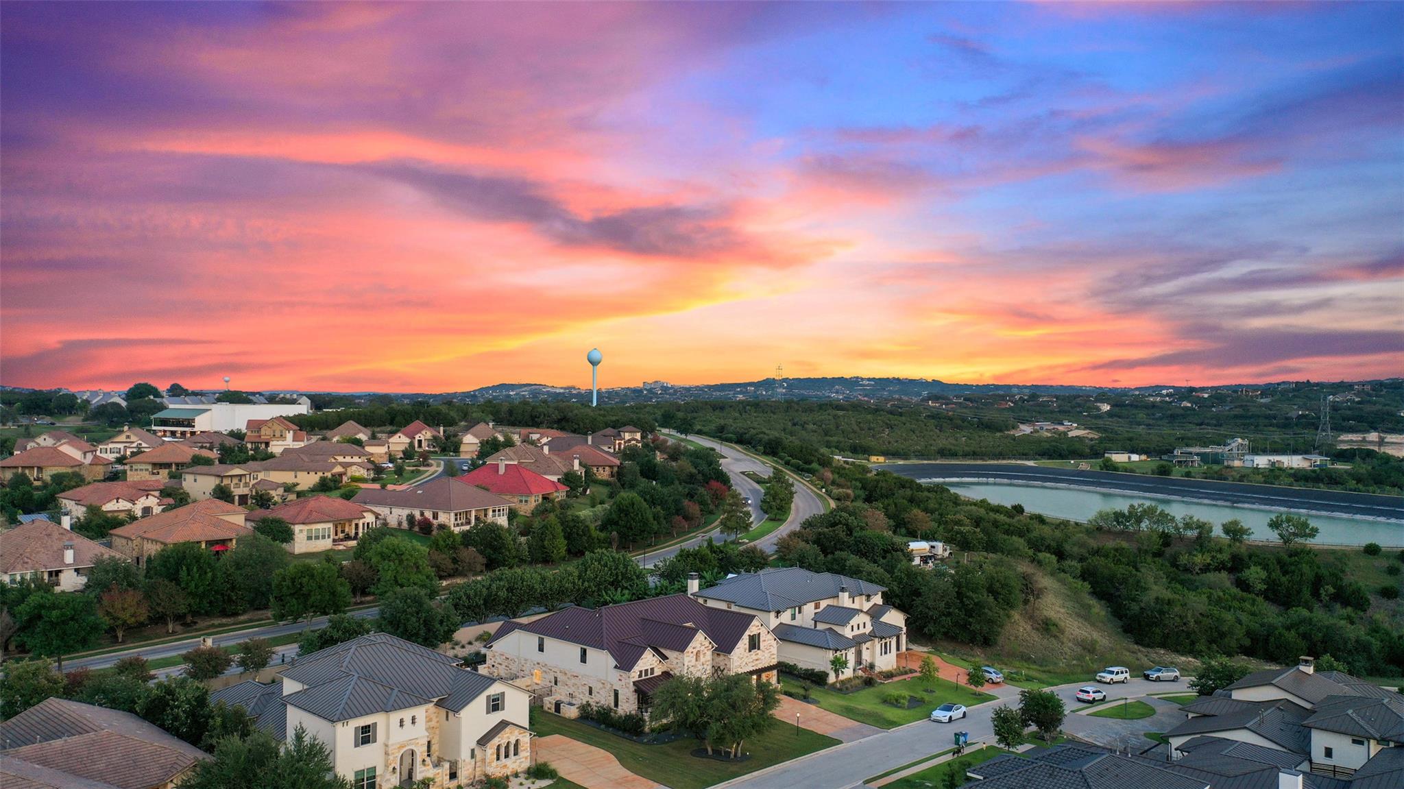 107 Bisset Ct, Austin, TX 78738