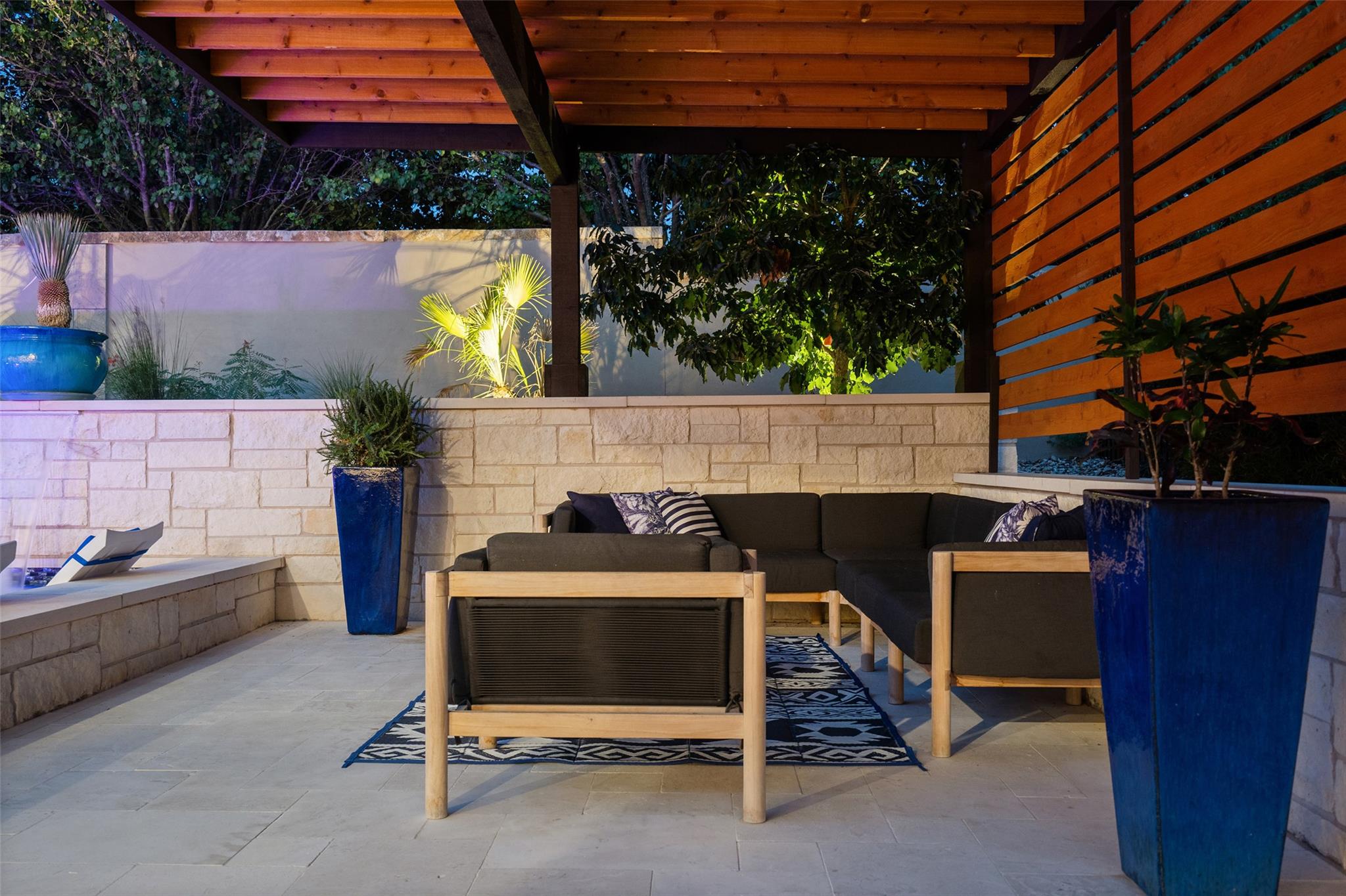 107 Bisset Ct, Austin, TX 78738