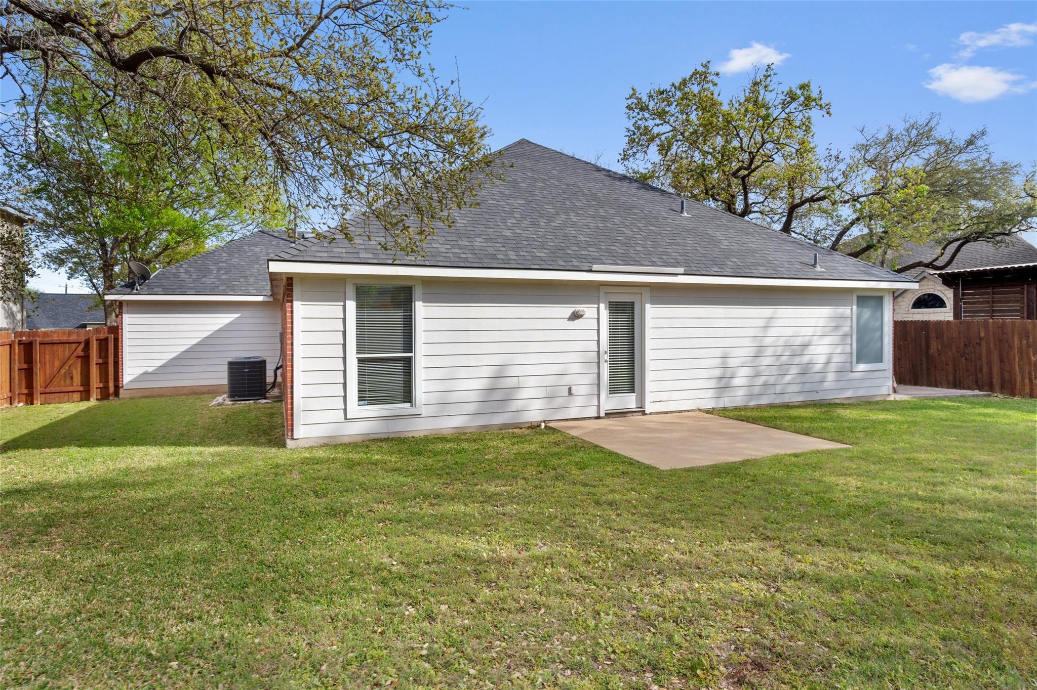 1703 Autumn Fire Dr, Cedar Park, TX 78613