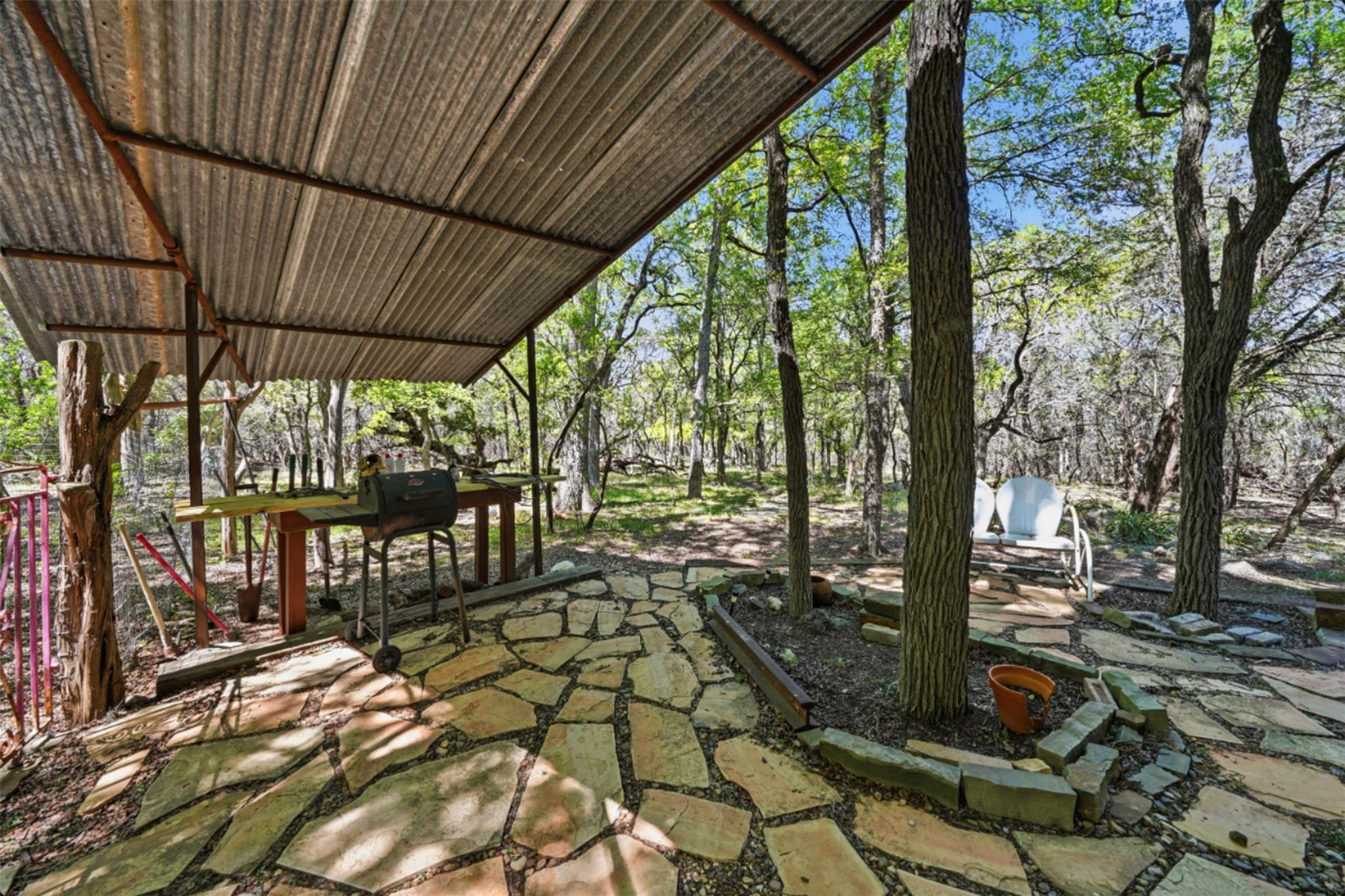 907 Deertrail Dr, San Marcos, TX 78666