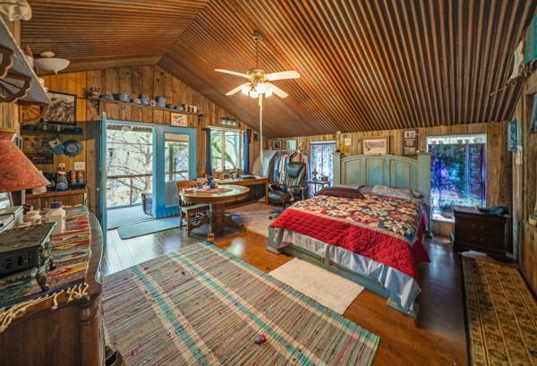 907 Deertrail Dr, San Marcos, TX 78666