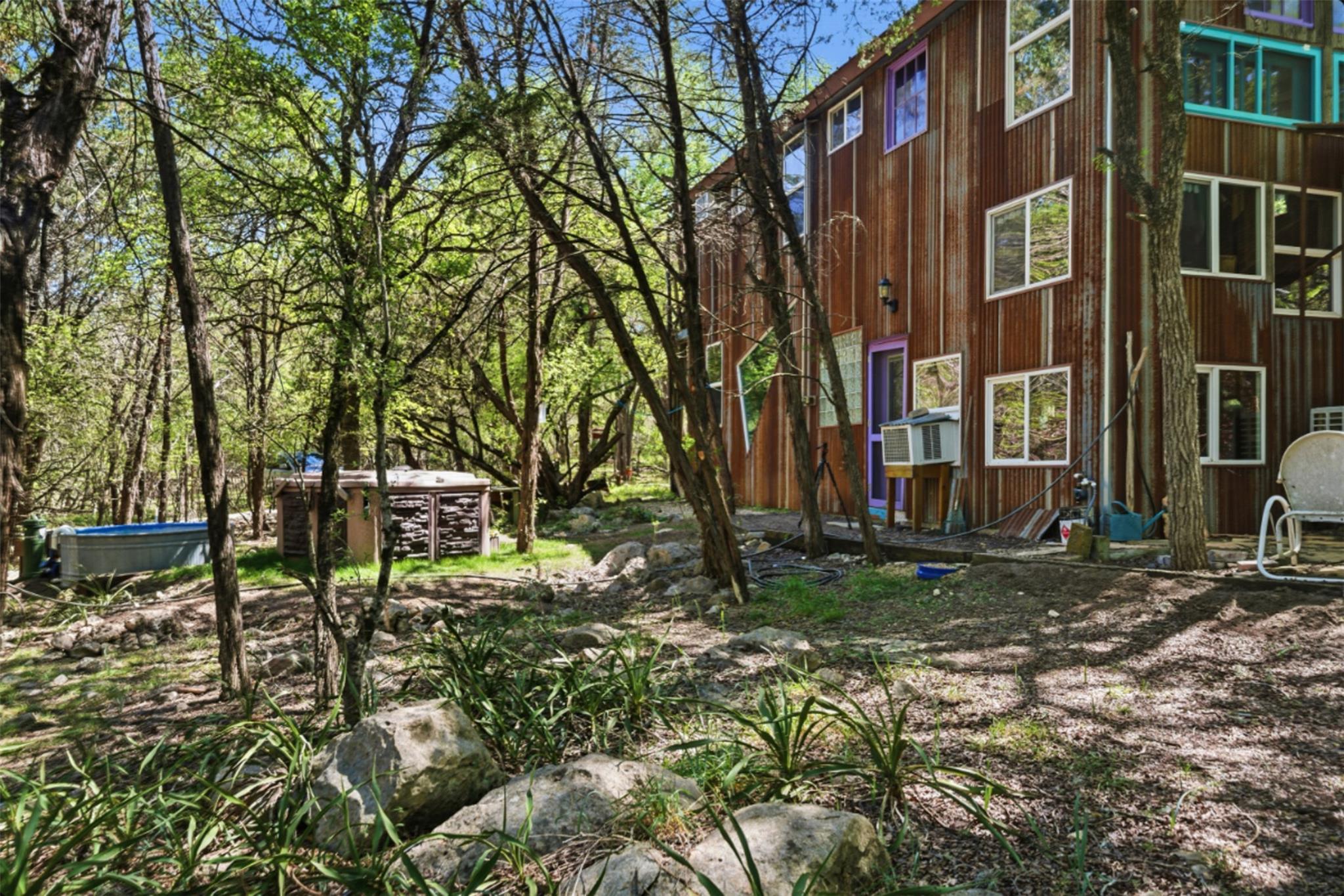 907 Deertrail Dr, San Marcos, TX 78666