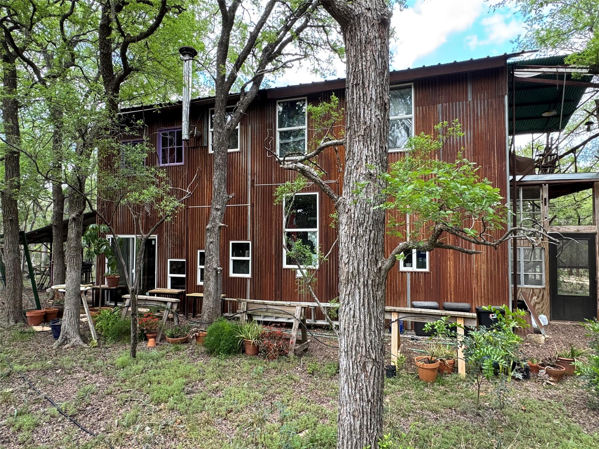 907 Deertrail Dr, San Marcos, TX 78666