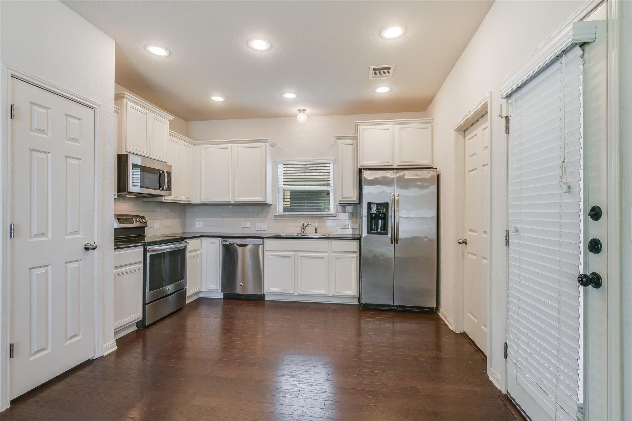 18418 Mammoth Cave Blvd, Pflugerville, TX 78660