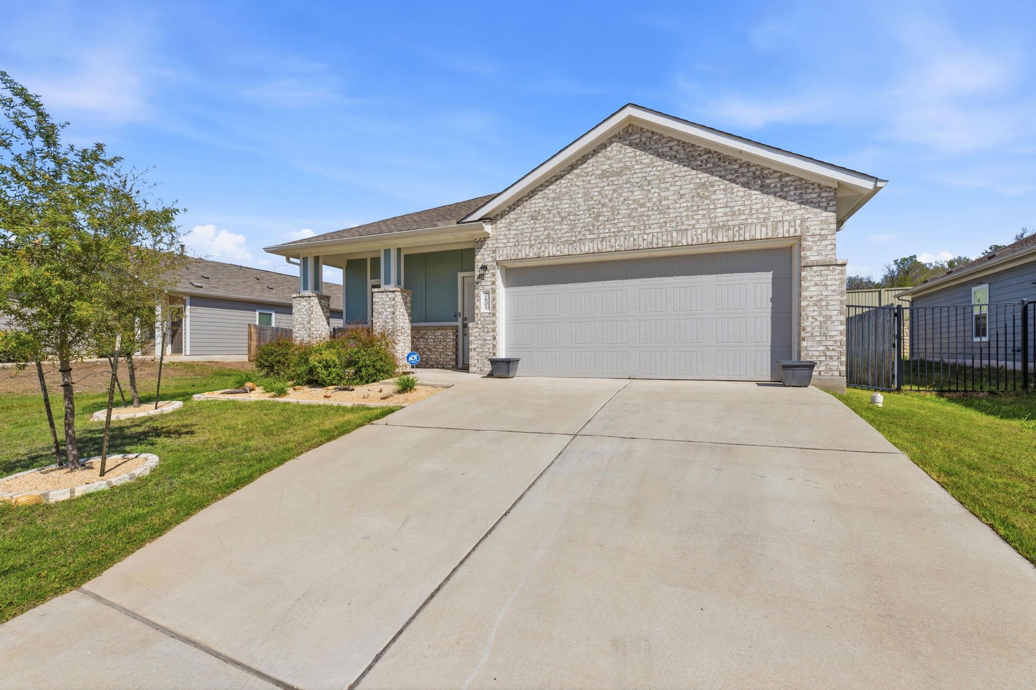 7601 Ivy Trellis Trl, Del Valle, TX 78617