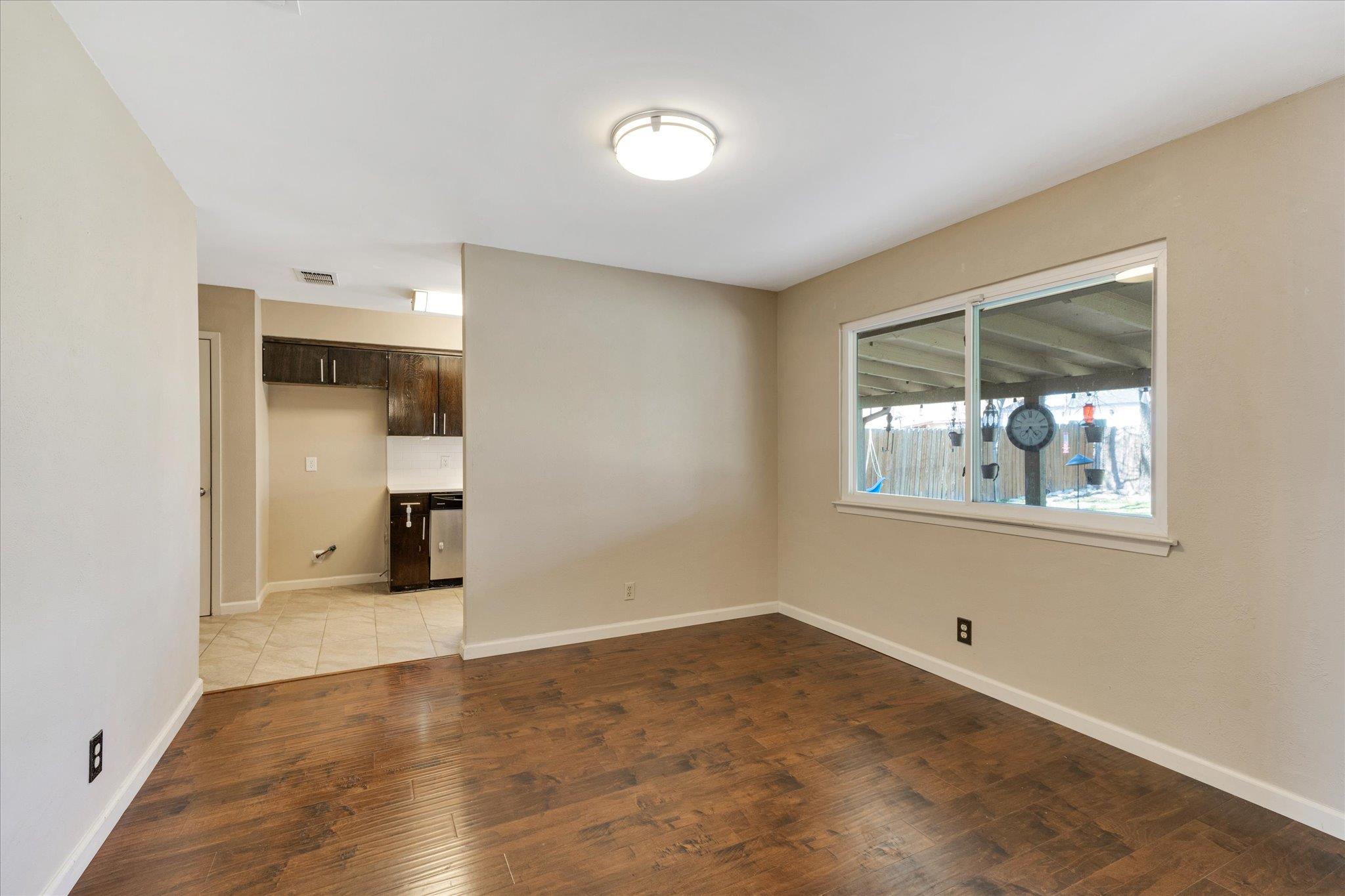 1467 S Meadows Dr, Austin, TX 78758