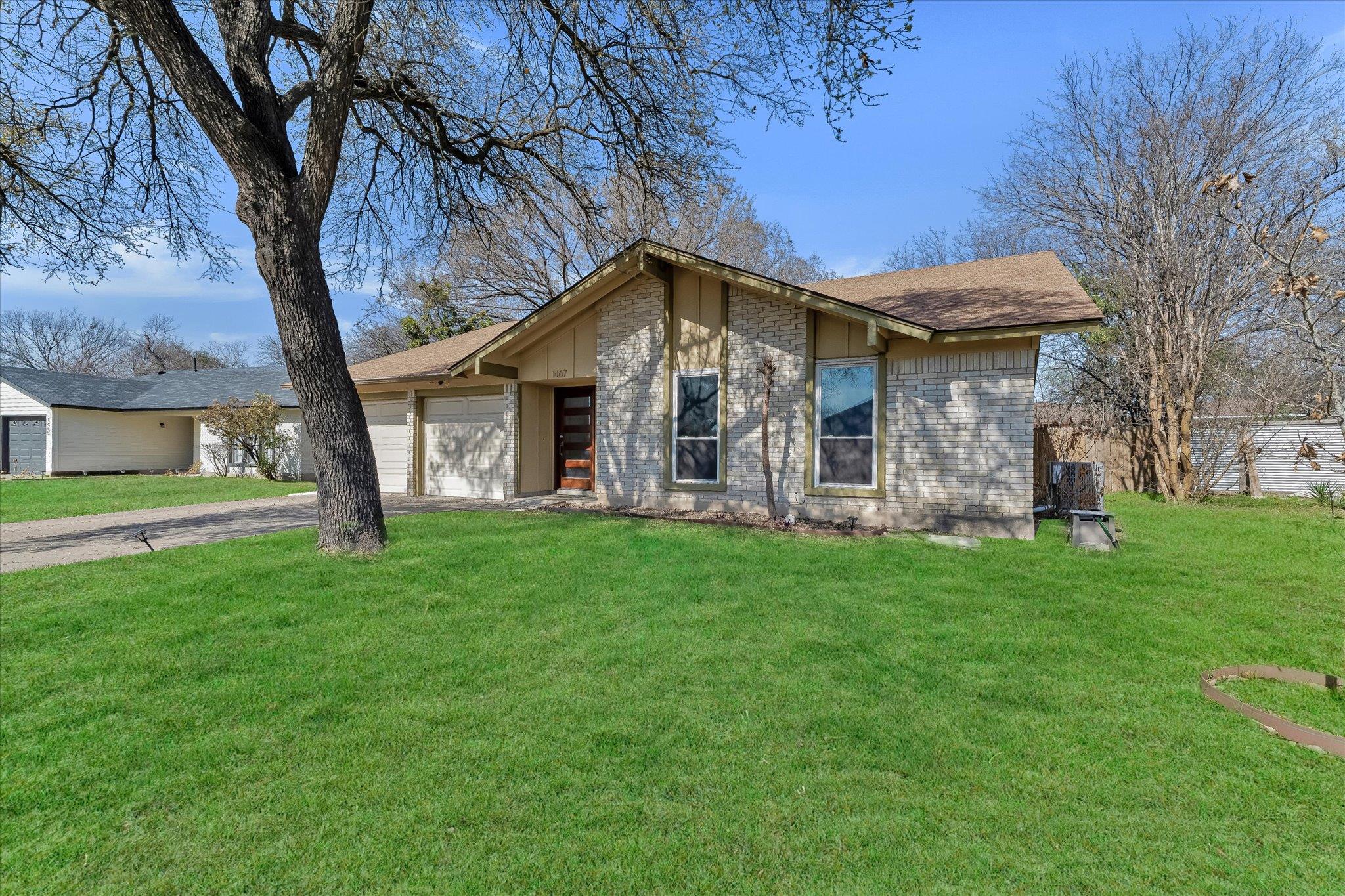 1467 S Meadows Dr, Austin, TX 78758