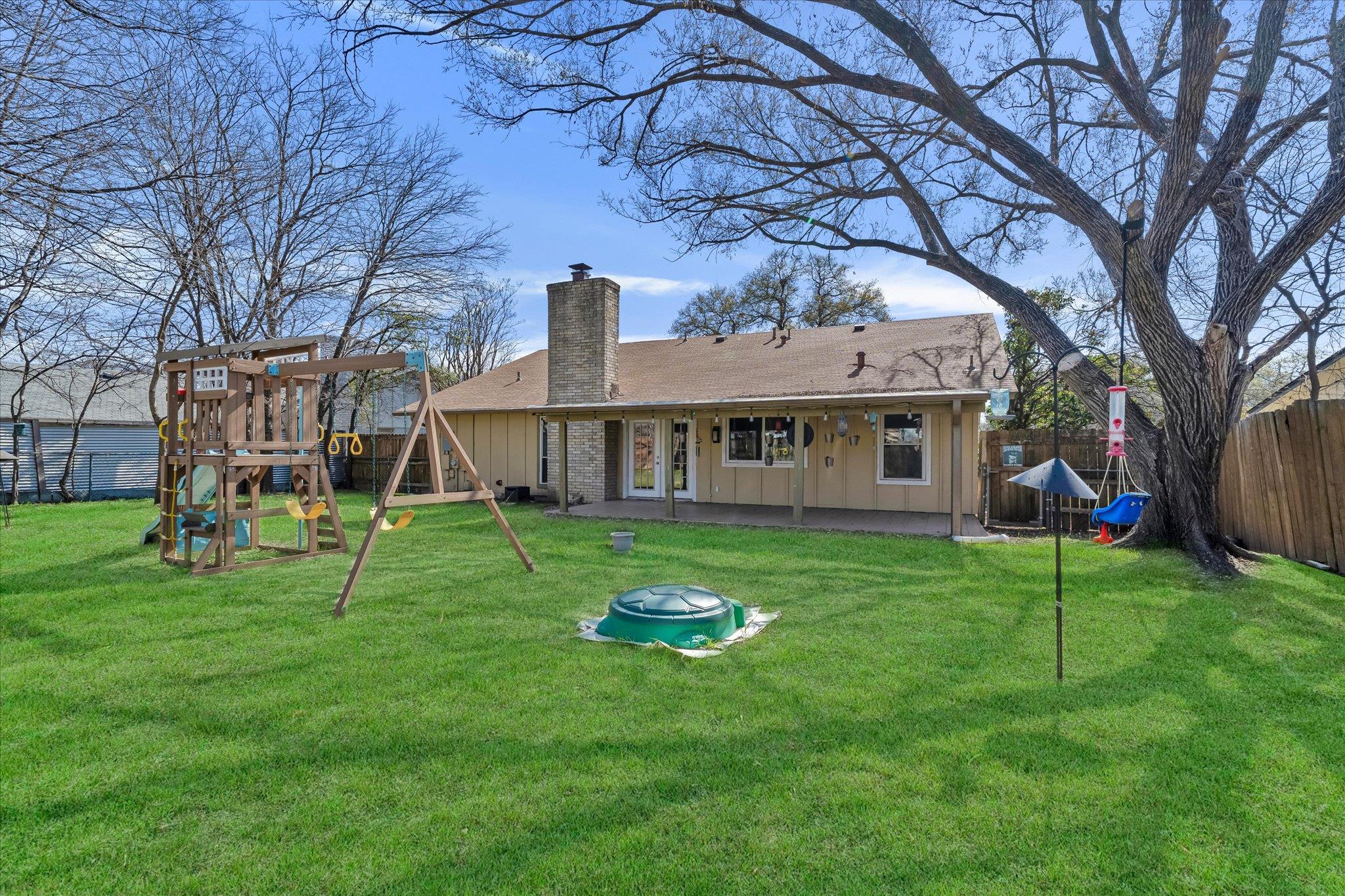 1467 S Meadows Dr, Austin, TX 78758