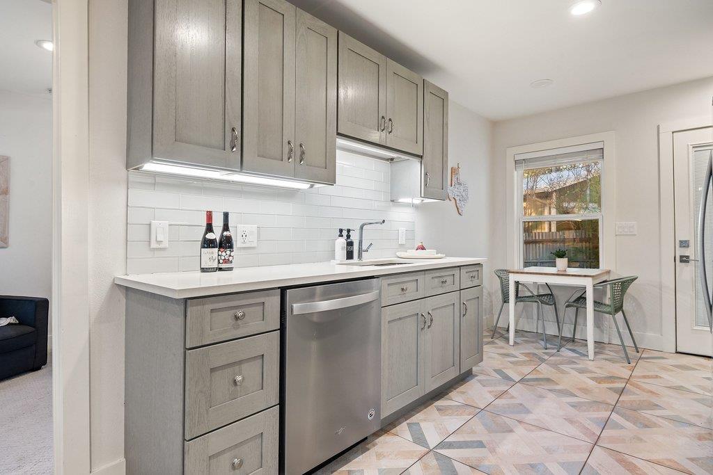 2702 Crest Ave # 1, Austin, TX 78702