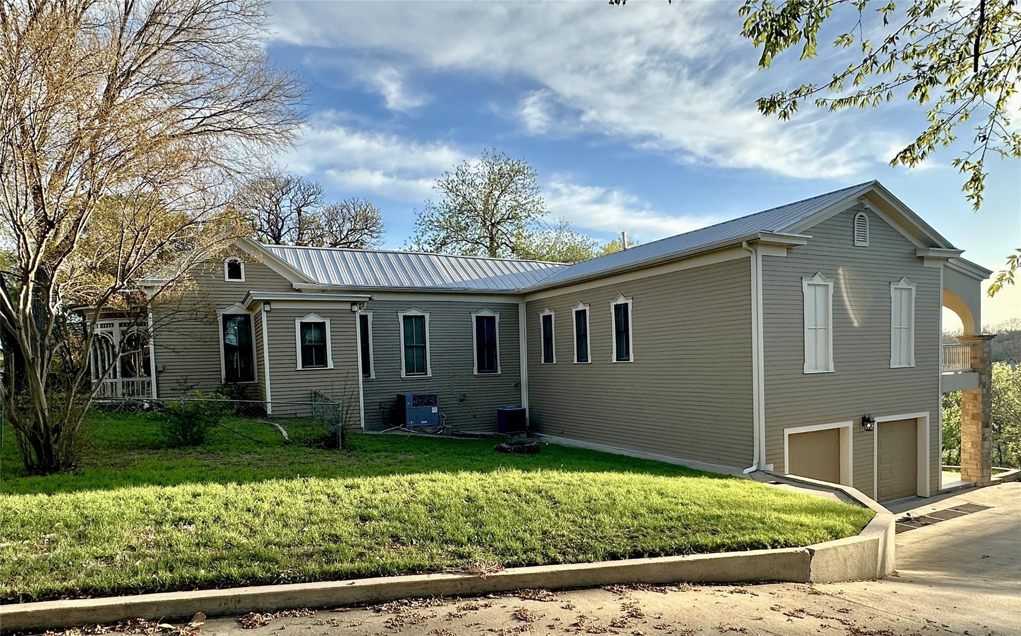 802 Main St, Bastrop, TX 78602