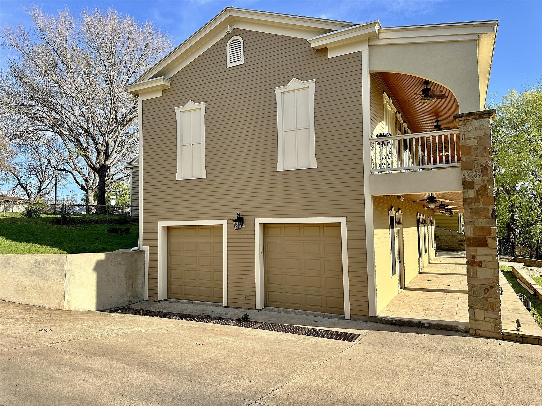 802 Main St, Bastrop, TX 78602