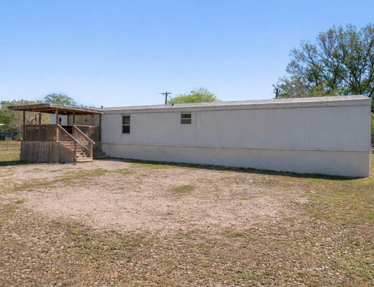 2711 Citation Dr, Del Valle, TX 78617