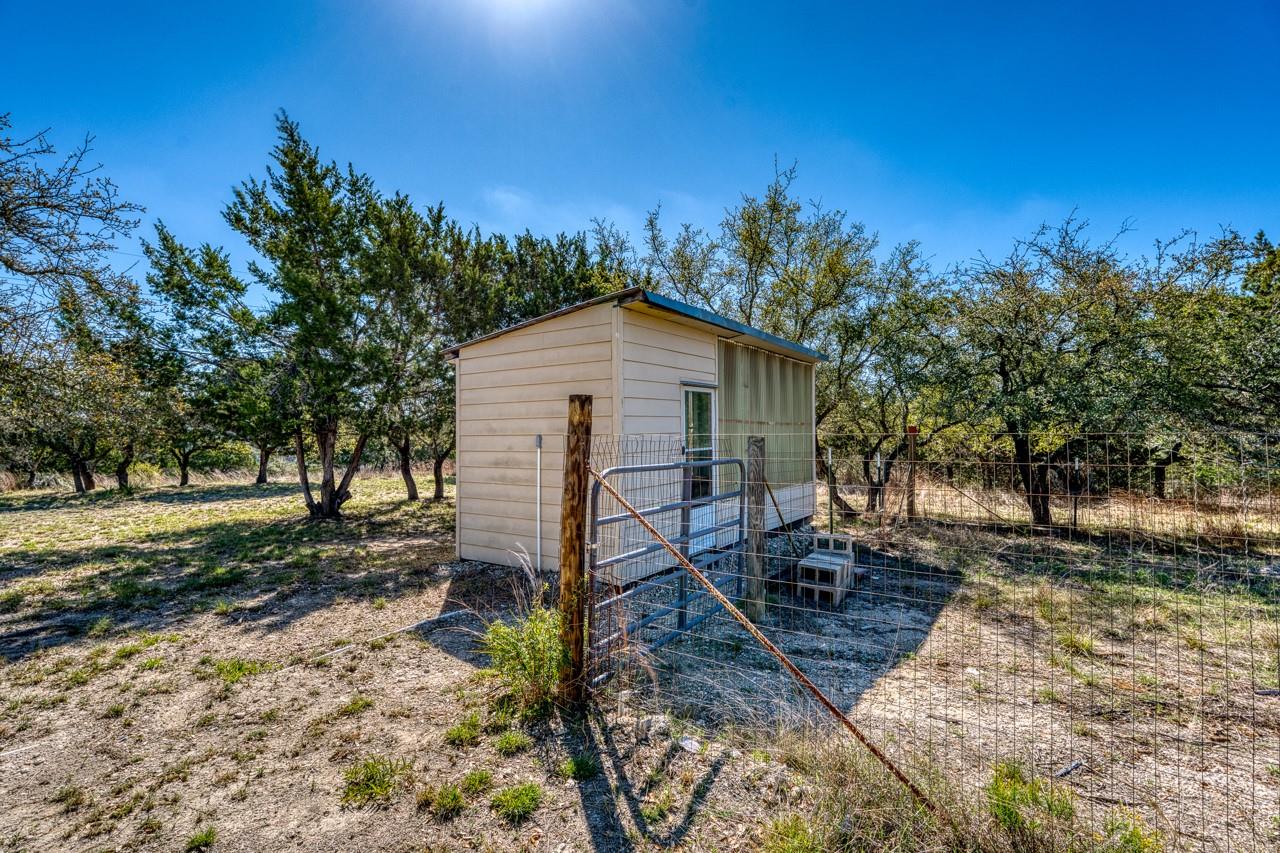 1129 Lonesome Loop, Blanco, TX 78606