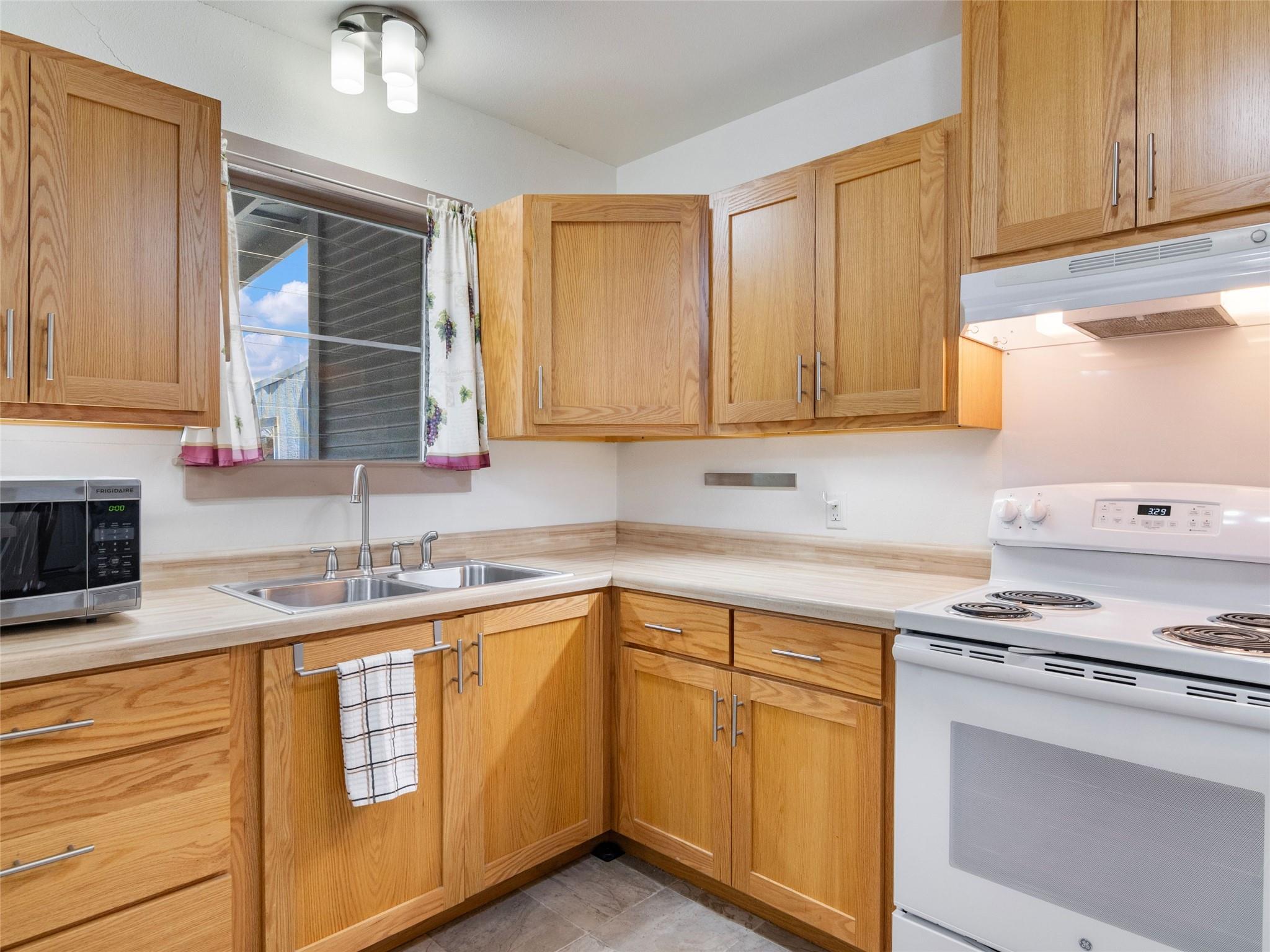 164 Ferguson St, New Braunfels, TX 78130