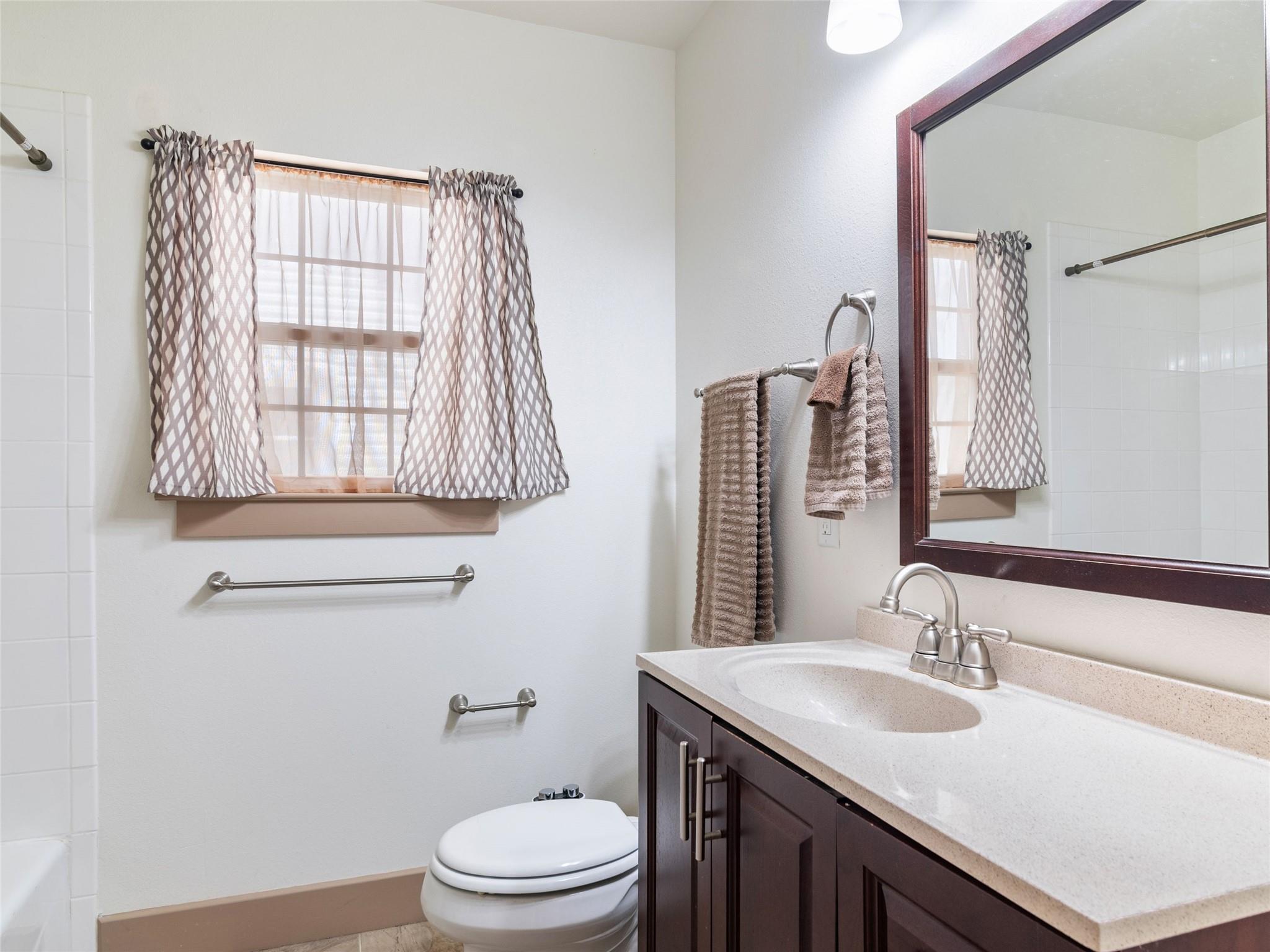 164 Ferguson St, New Braunfels, TX 78130