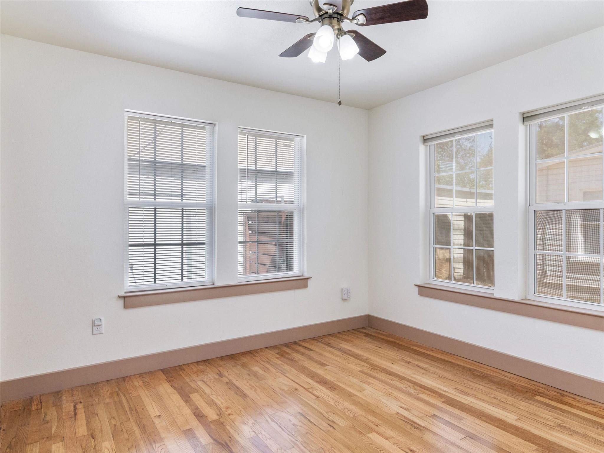 164 Ferguson St, New Braunfels, TX 78130