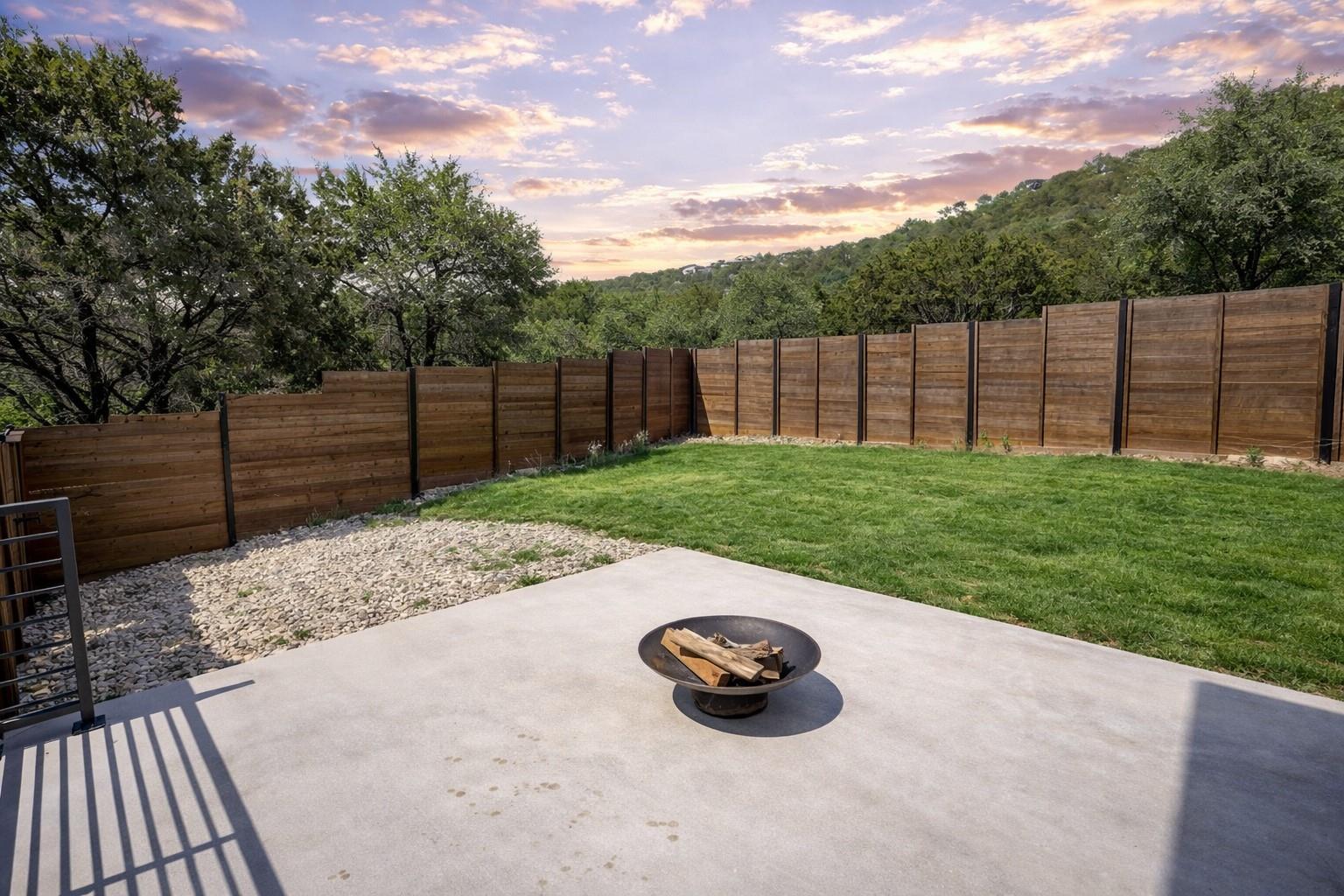 8501 Bronco Ln, Lago Vista, TX 78645