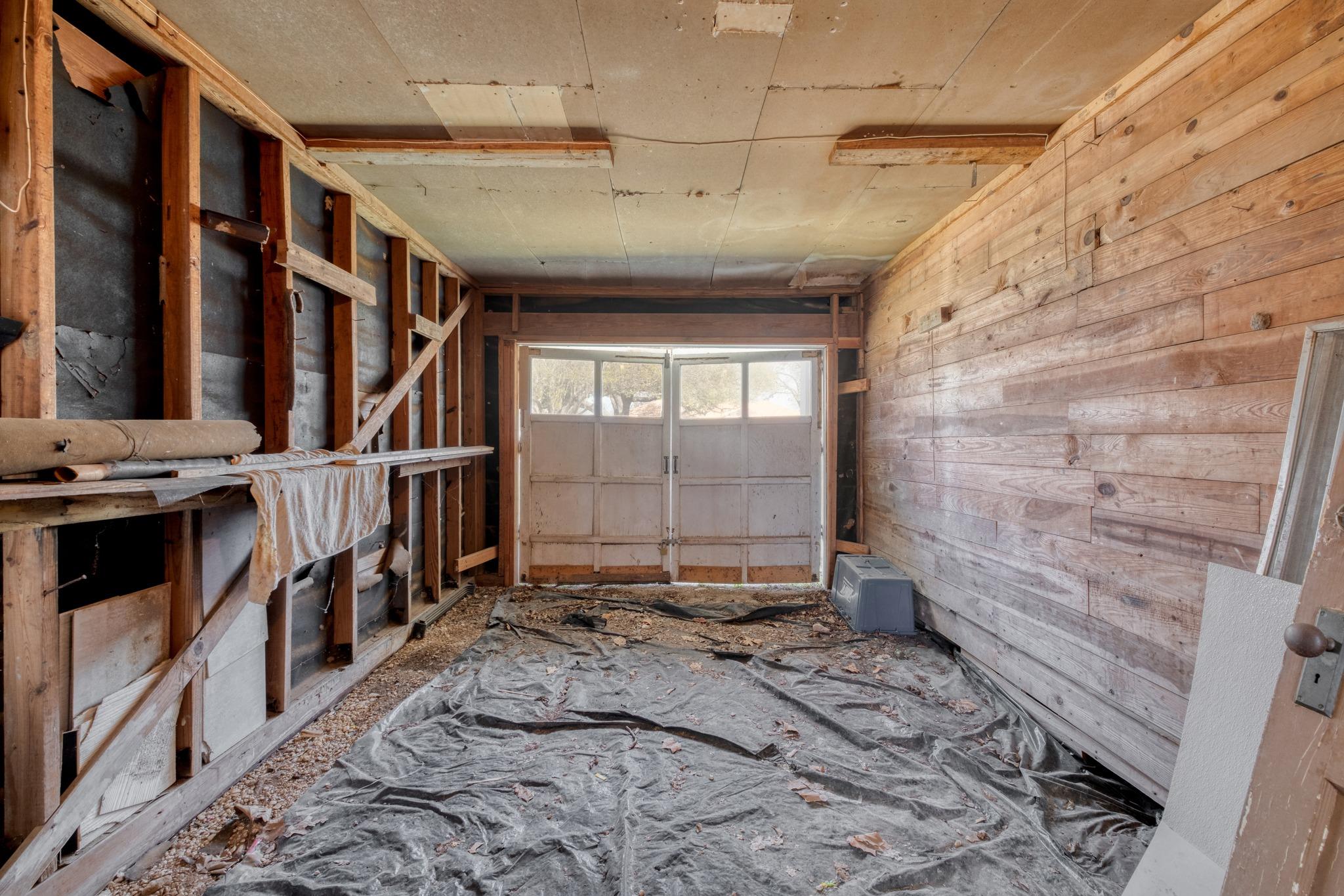 710 N Avenue H, Elgin, TX 78621