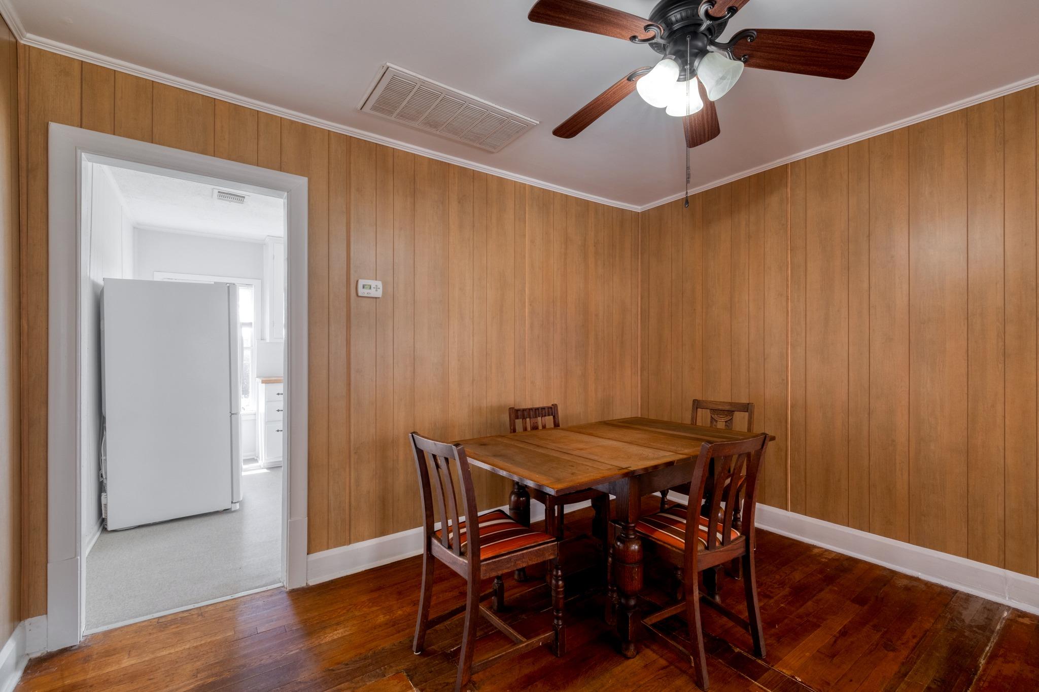 710 N Avenue H, Elgin, TX 78621