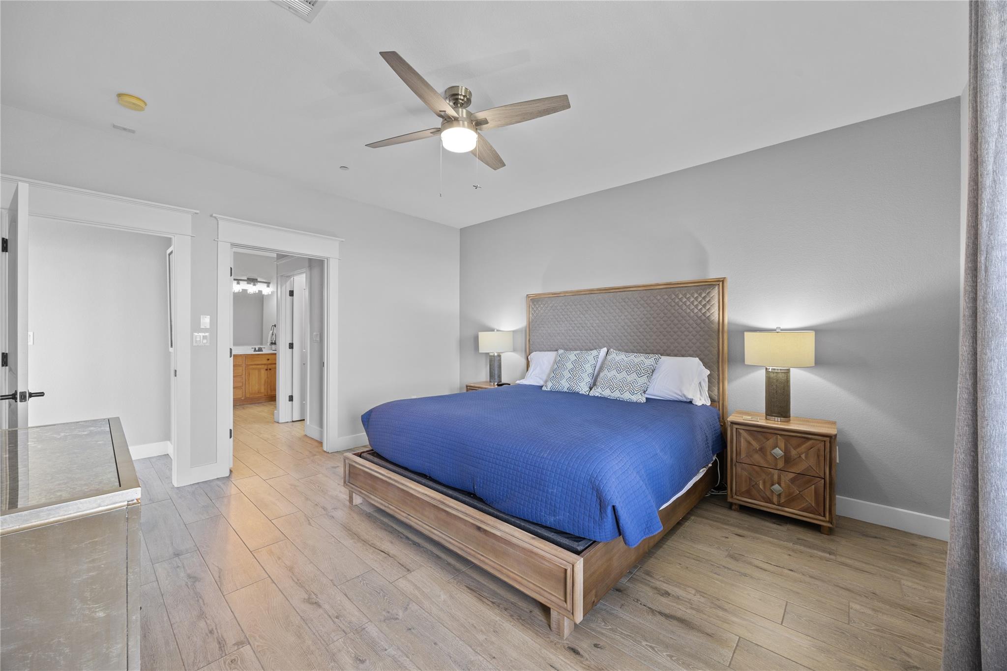 17708 Maritime Point Dr # 301, Jonestown, TX 78645