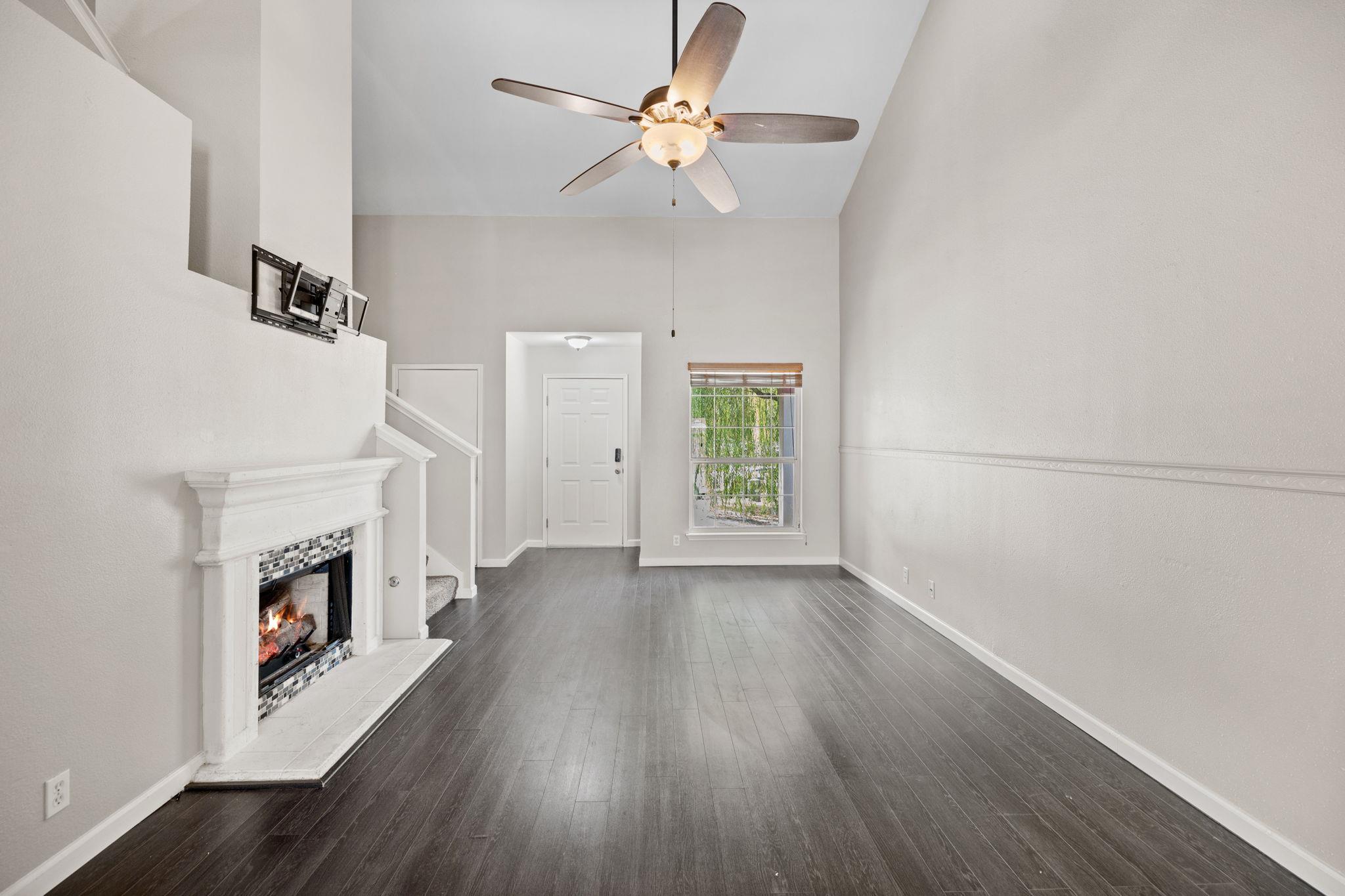 413 Clarks Way, Hutto, TX 78634