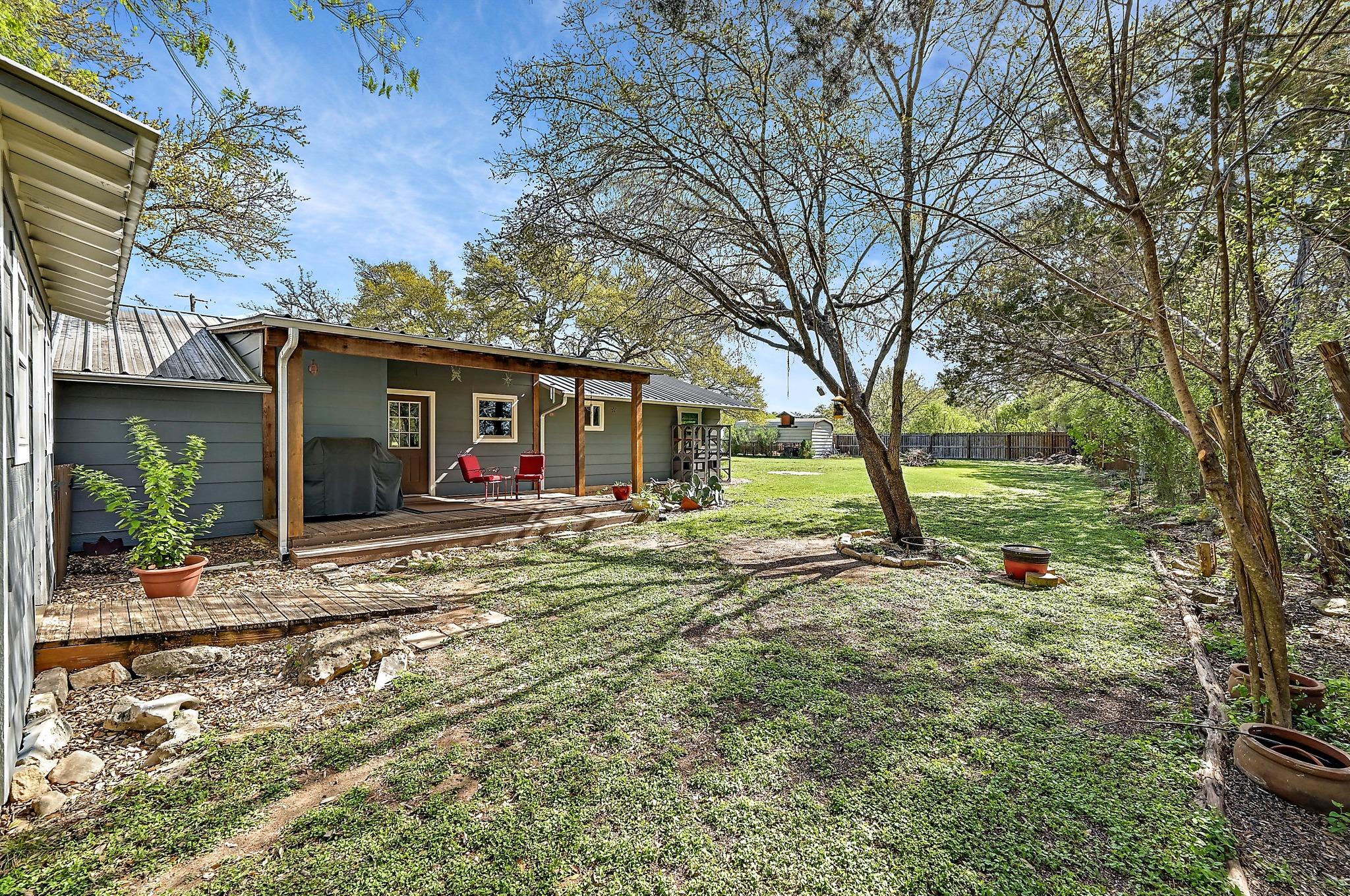 24807 Martin Ln, Spicewood, TX 78669
