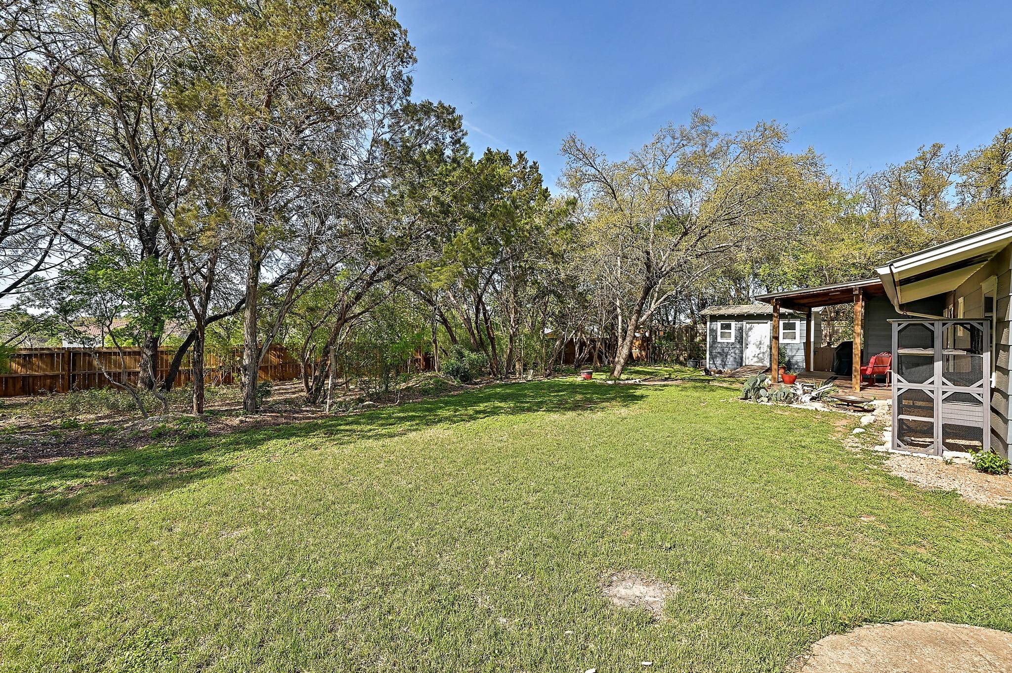 24807 Martin Ln, Spicewood, TX 78669