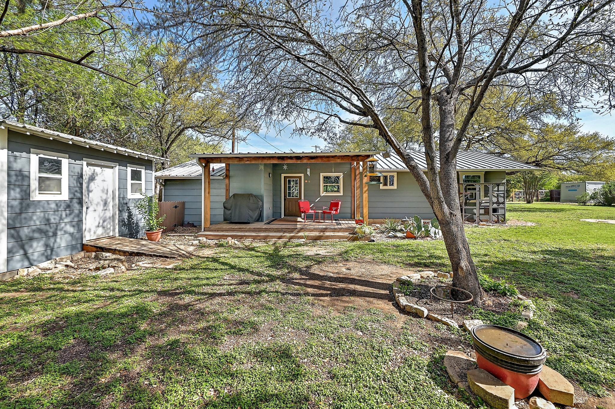 24807 Martin Ln, Spicewood, TX 78669