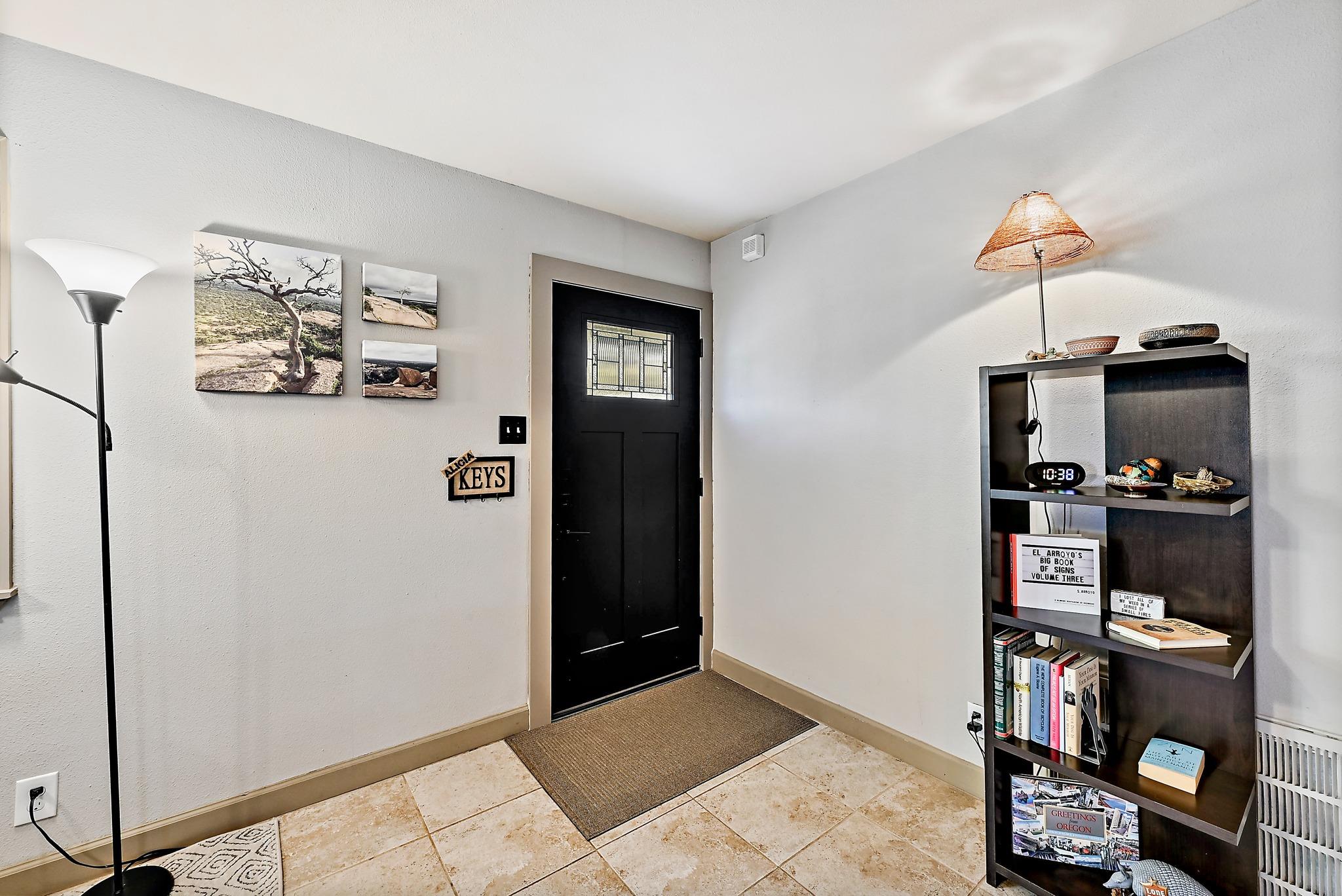 24807 Martin Ln, Spicewood, TX 78669