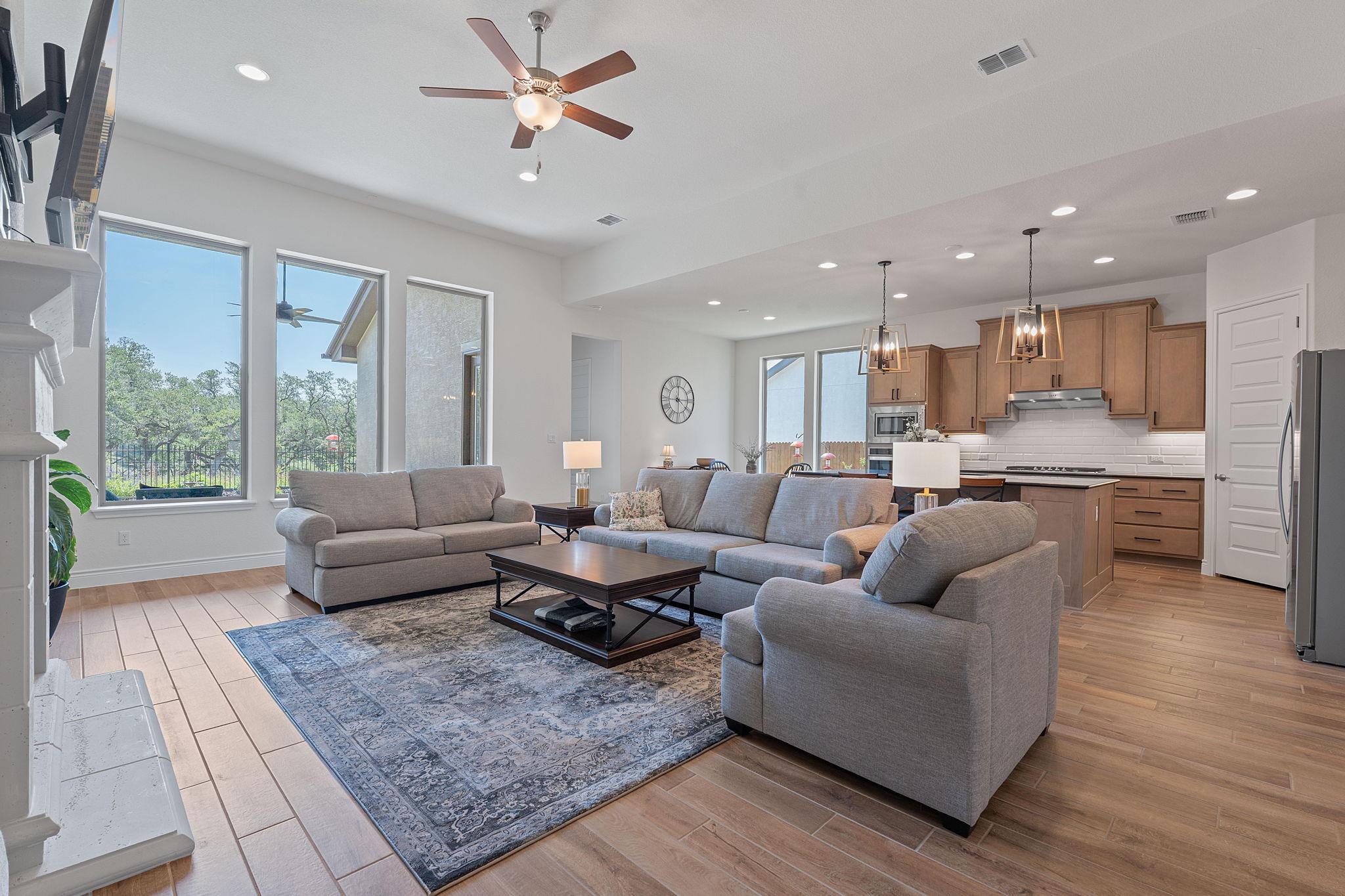 1437 Argyll Park, Bulverde, TX 78163