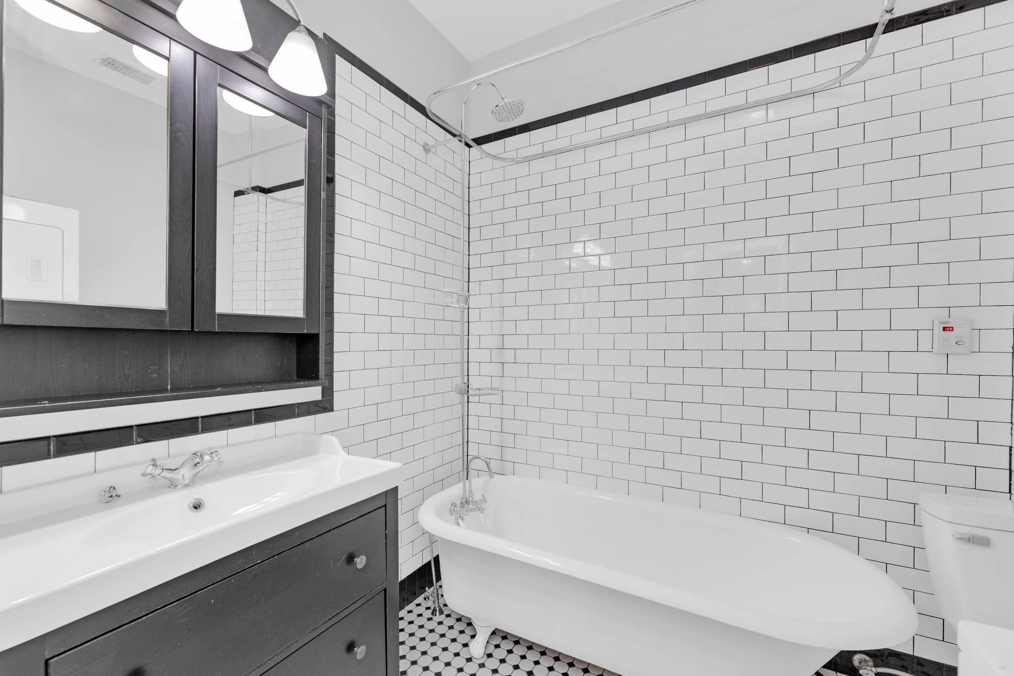 615 W 33rd St # b, Austin, TX 78705