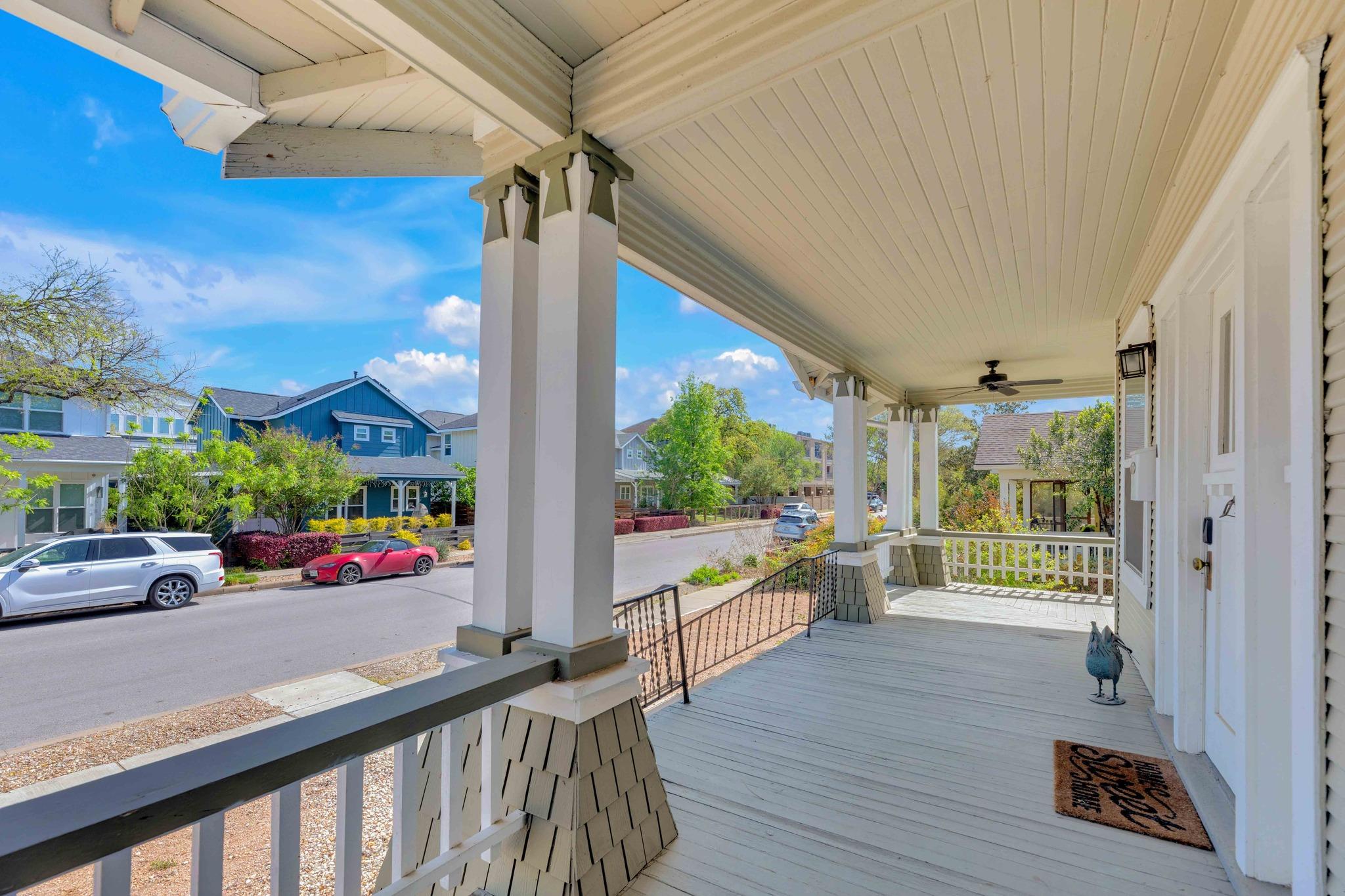 615 W 33rd St # b, Austin, TX 78705