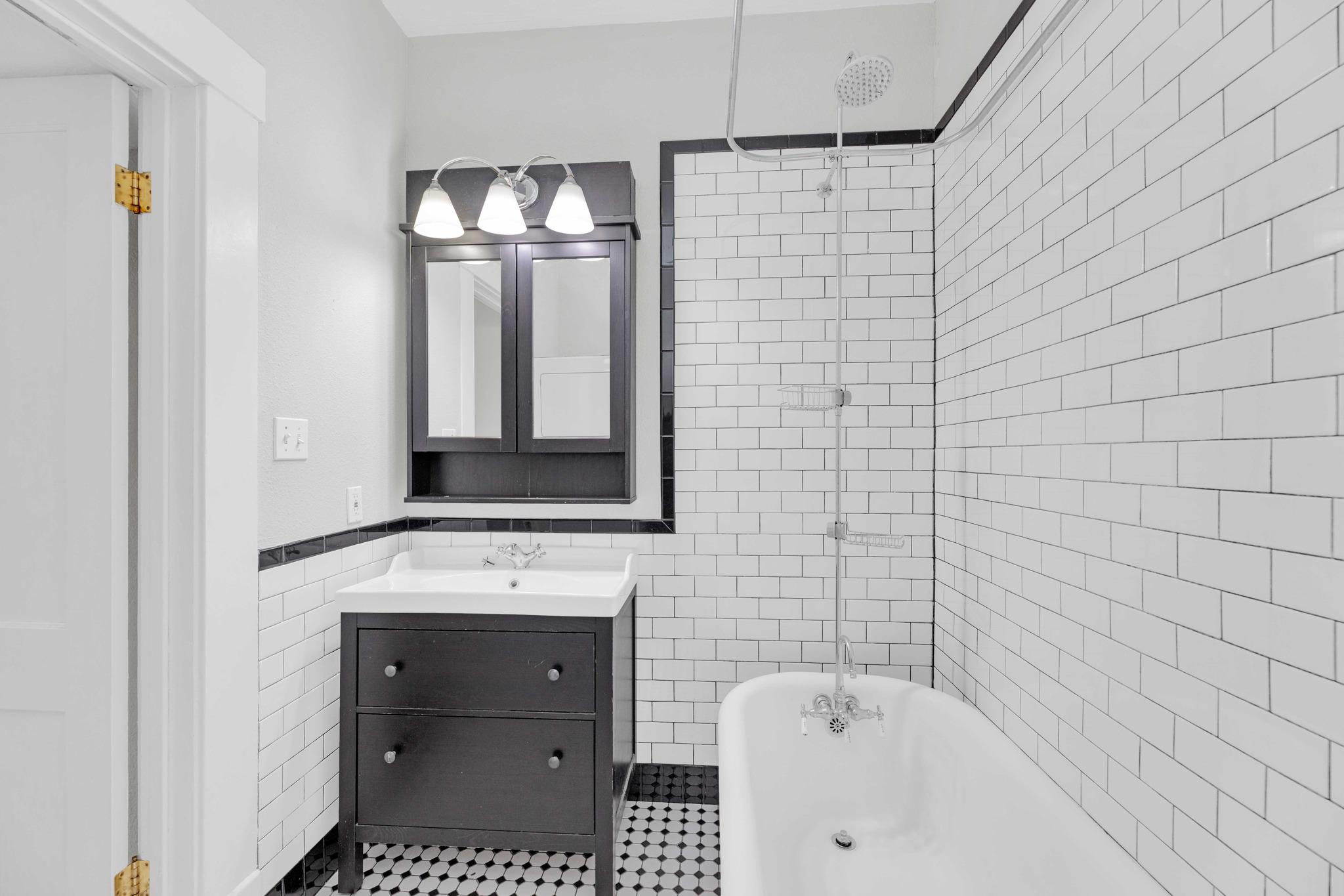 615 W 33rd St # b, Austin, TX 78705