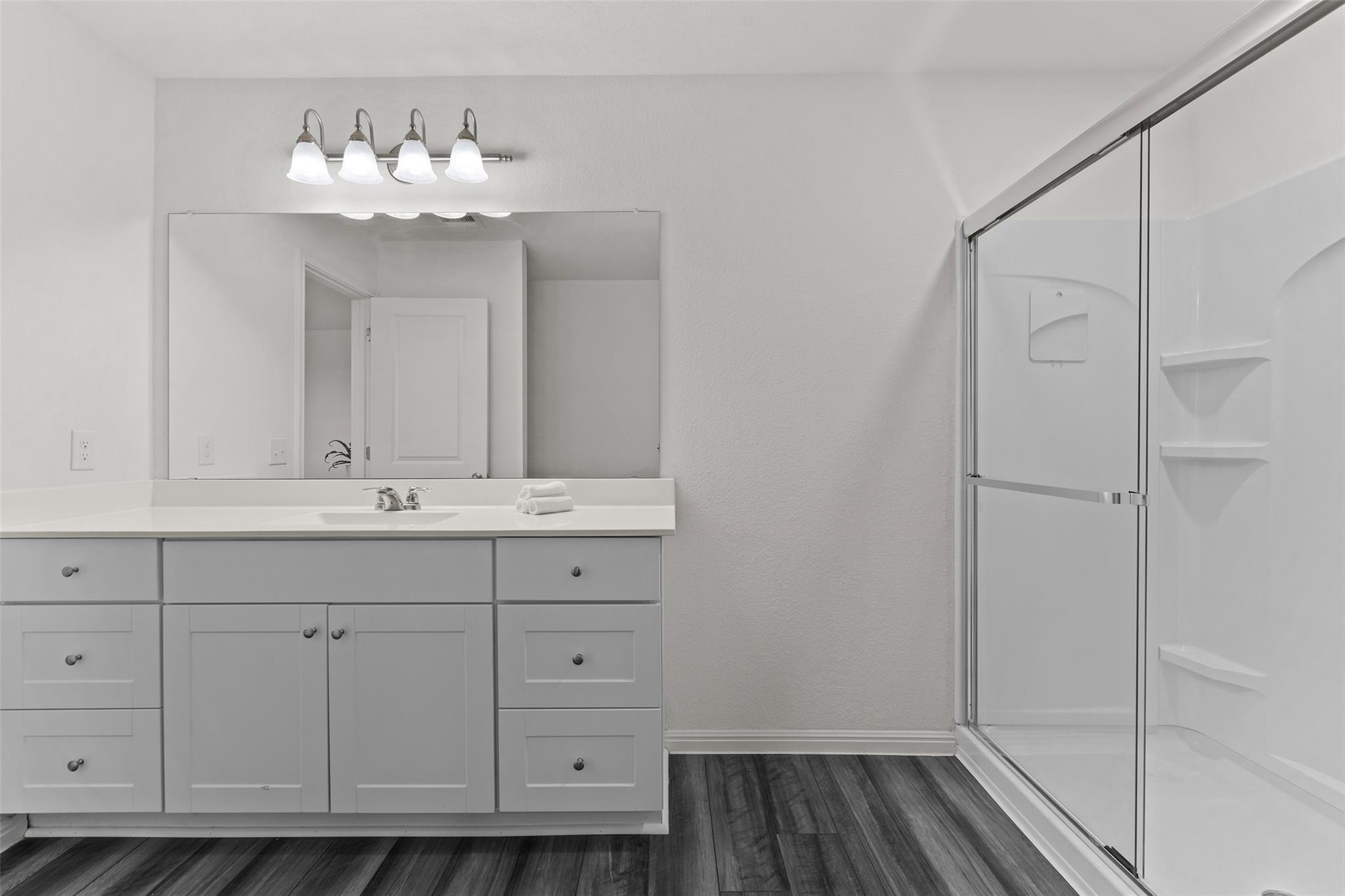 305 Redfish Ln, Hutto, TX 78634