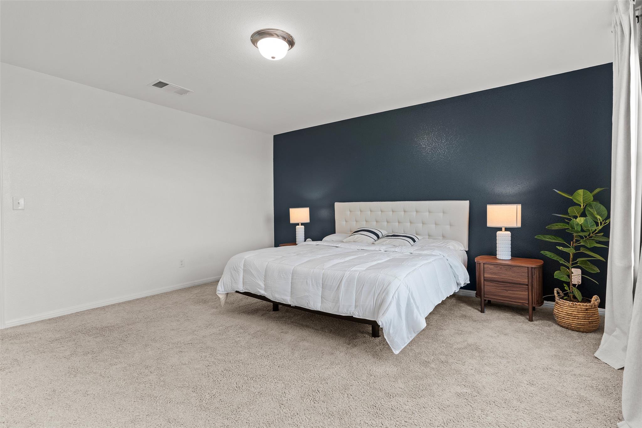 305 Redfish Ln, Hutto, TX 78634