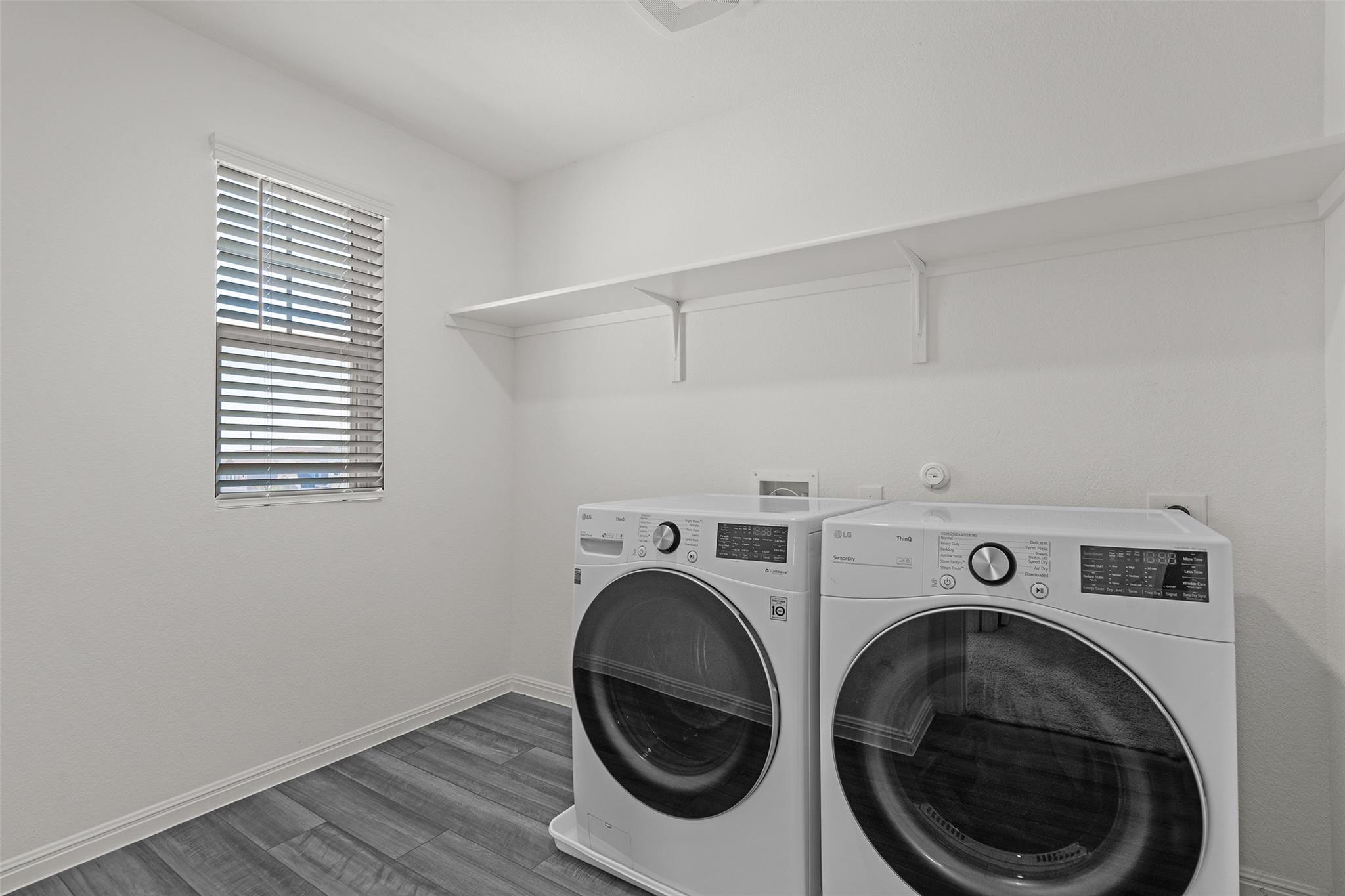 305 Redfish Ln, Hutto, TX 78634