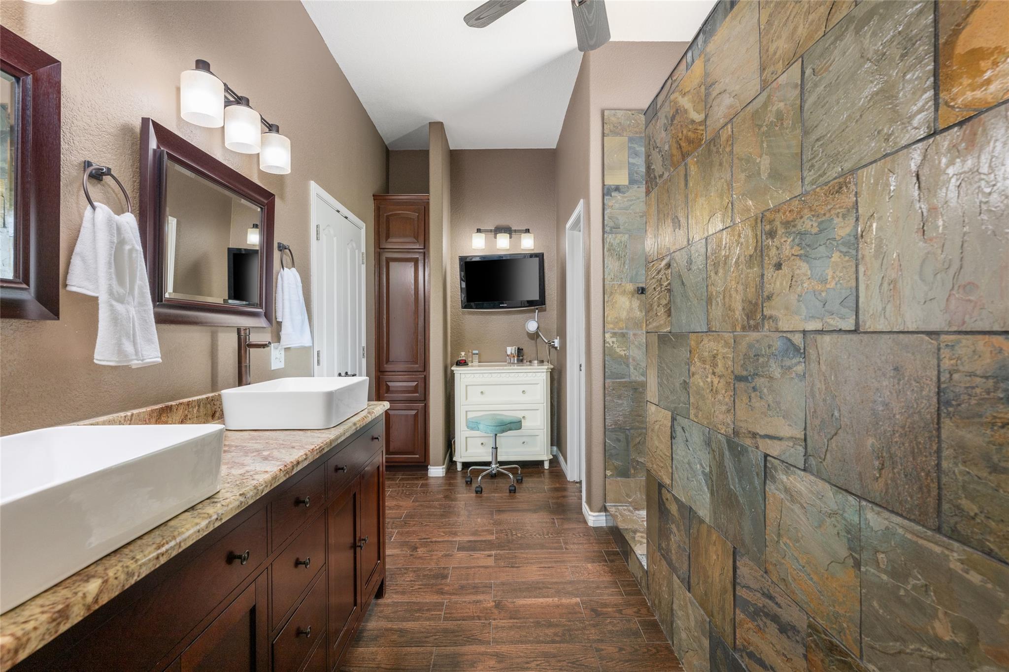 419 Firestone Dr, Marble Falls, TX 78654