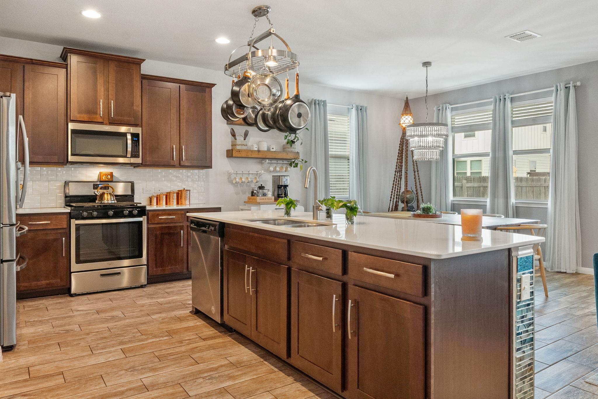 1306 Falconer Way, Austin, TX 78748