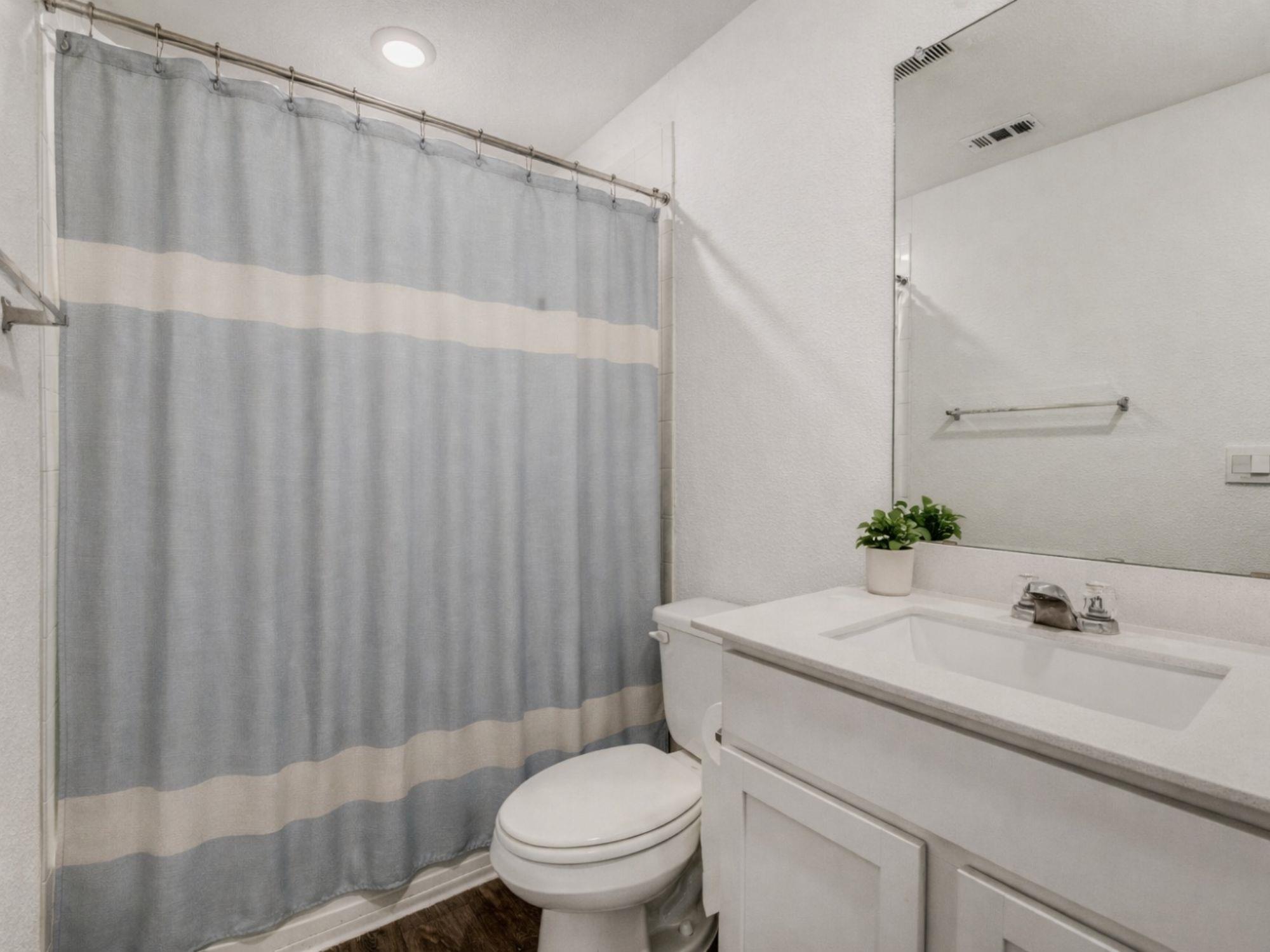 12421 Silversmith Ln, Mustang Ridge, TX 78610