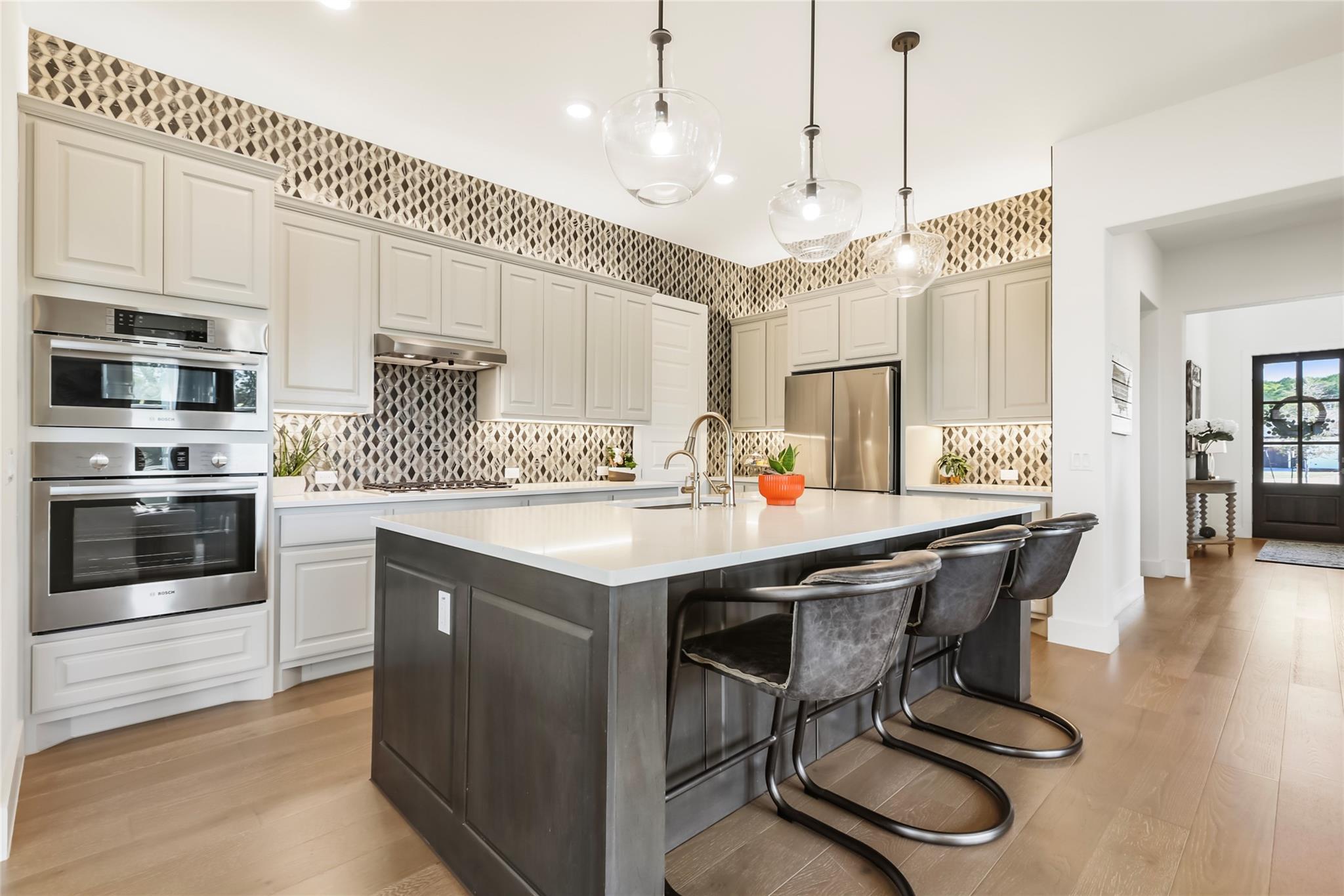 134 Lucia Ct, Horseshoe Bay, TX 78657