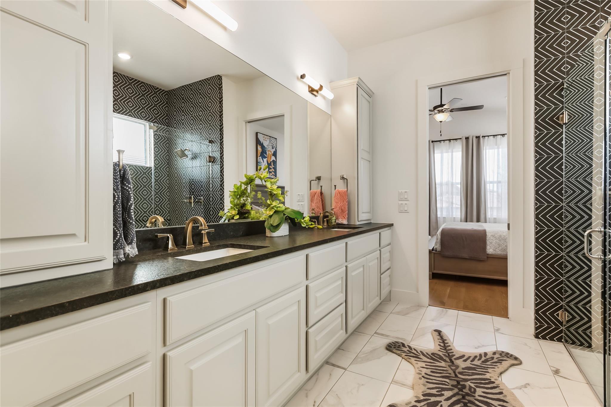 134 Lucia Ct, Horseshoe Bay, TX 78657