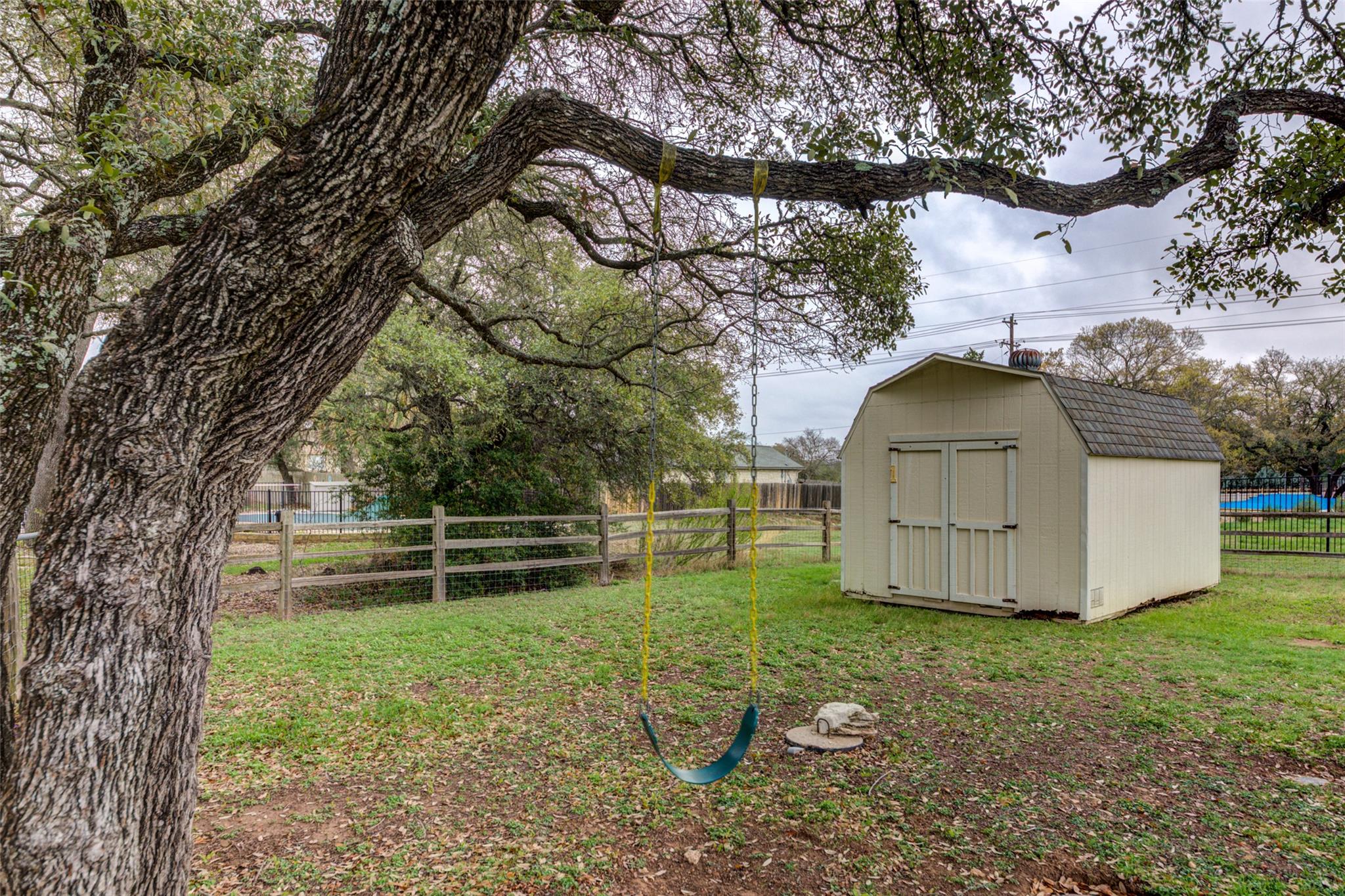 805 Kemp Hills Dr, Austin, TX 78737