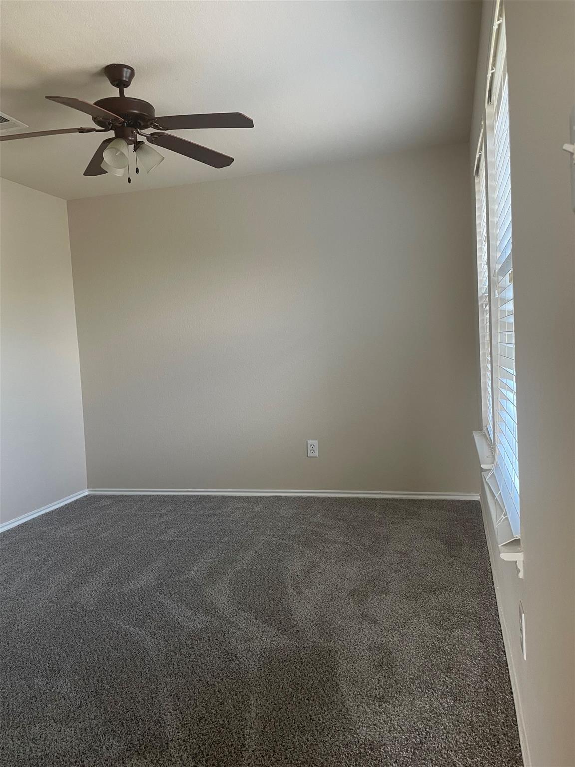 109 Wimberley St, Hutto, TX 78634