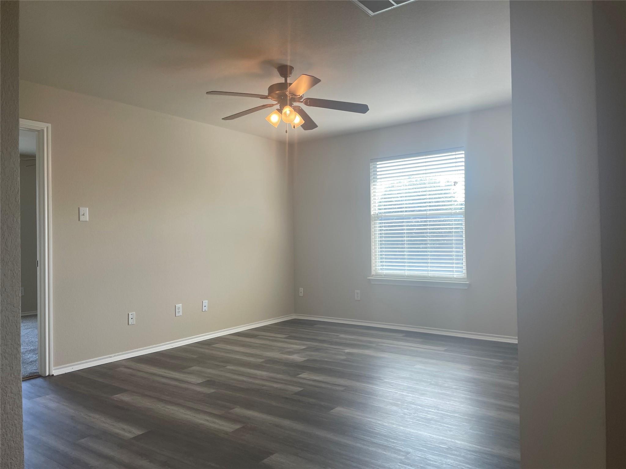 109 Wimberley St, Hutto, TX 78634