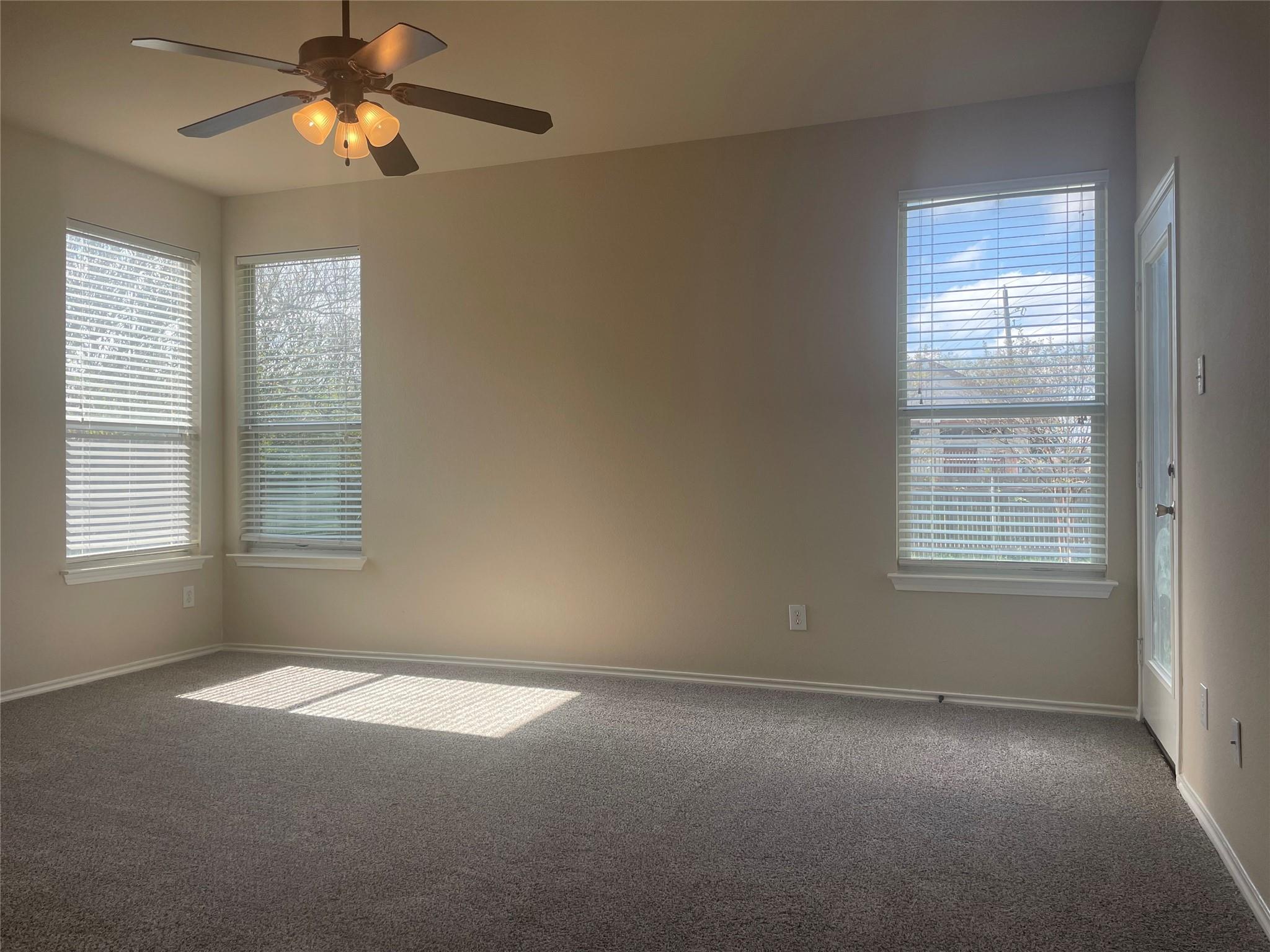 109 Wimberley St, Hutto, TX 78634