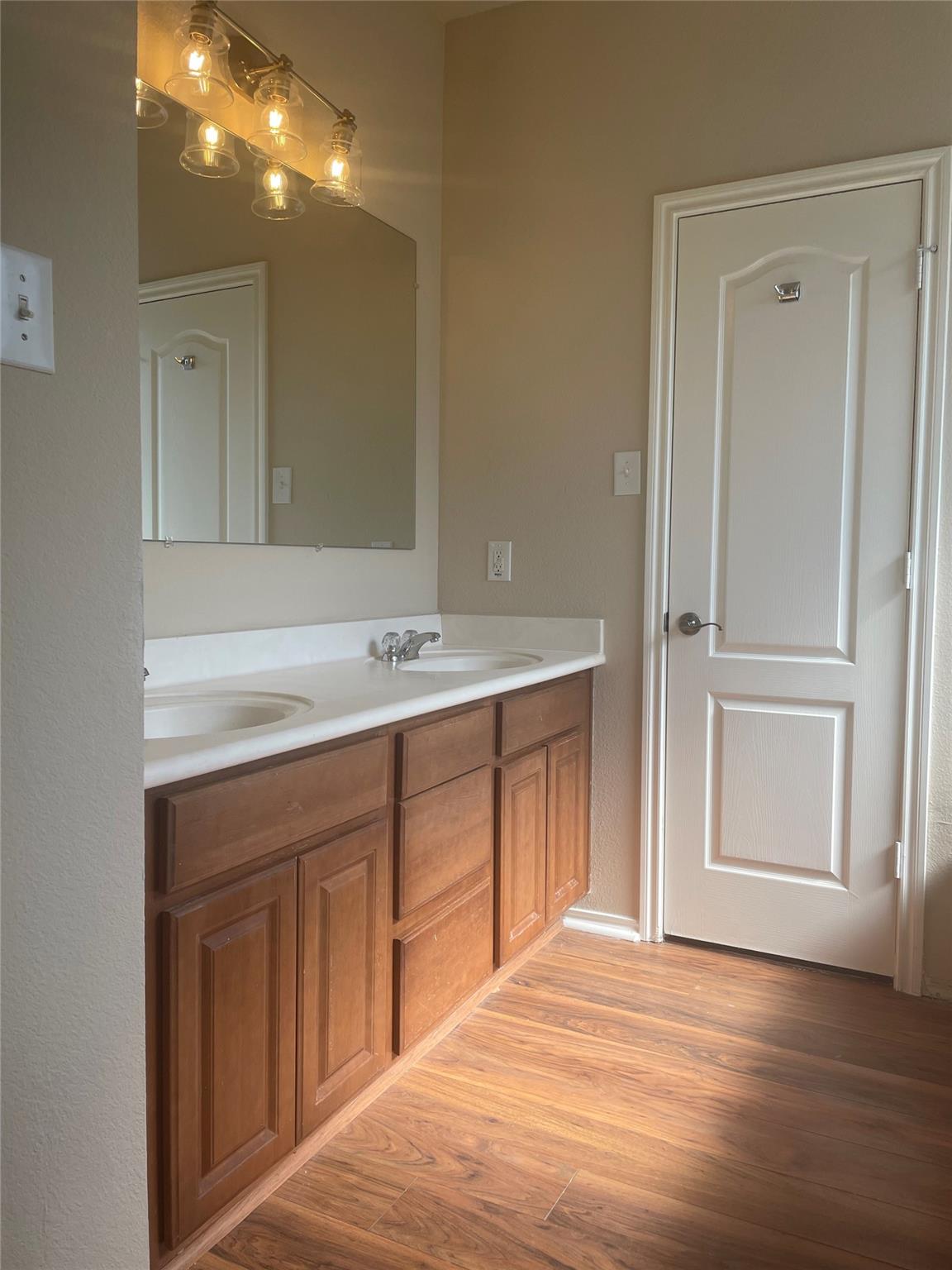 109 Wimberley St, Hutto, TX 78634