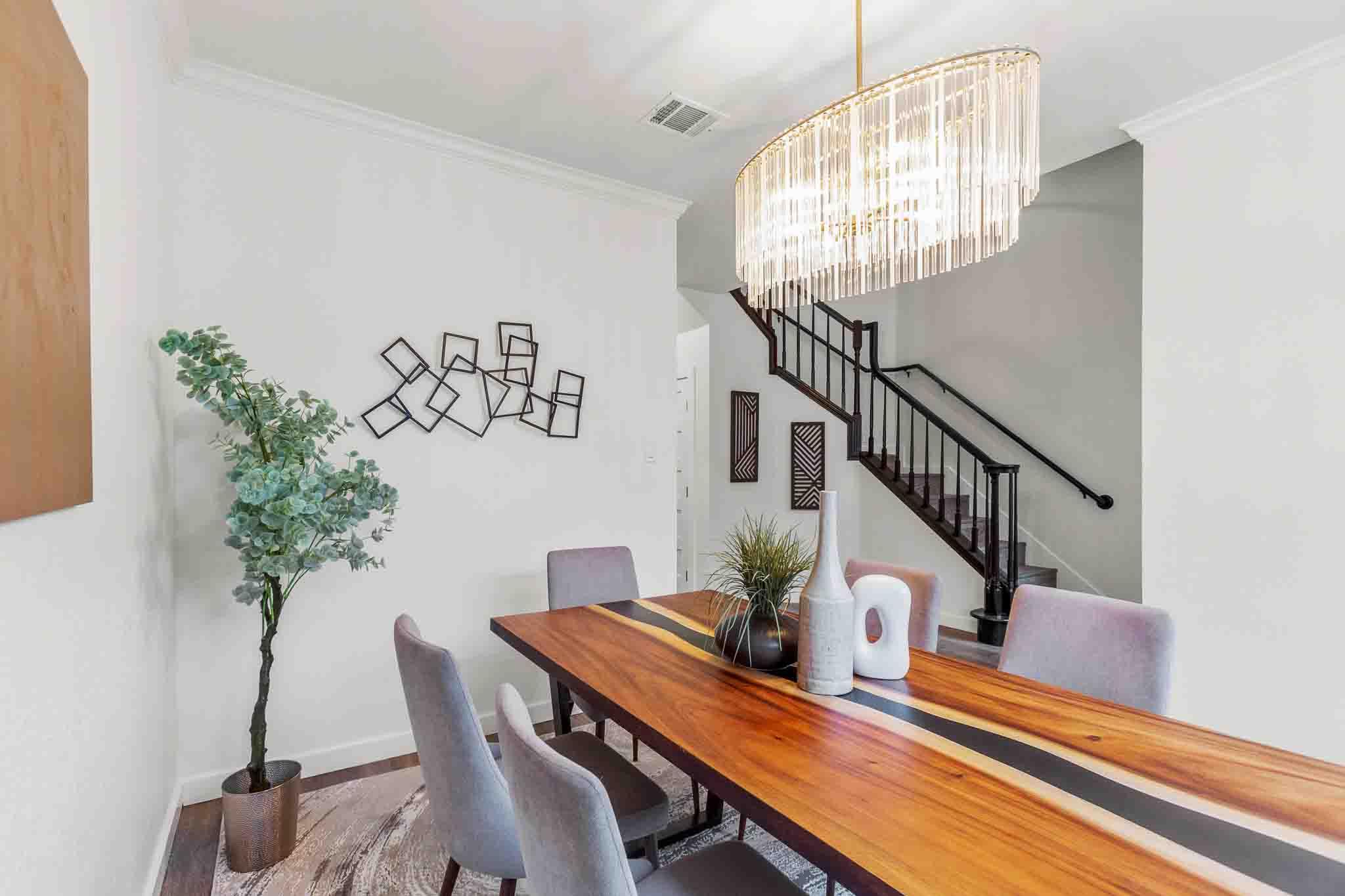 201 Timpanagos Dr, Lakeway, TX 78734